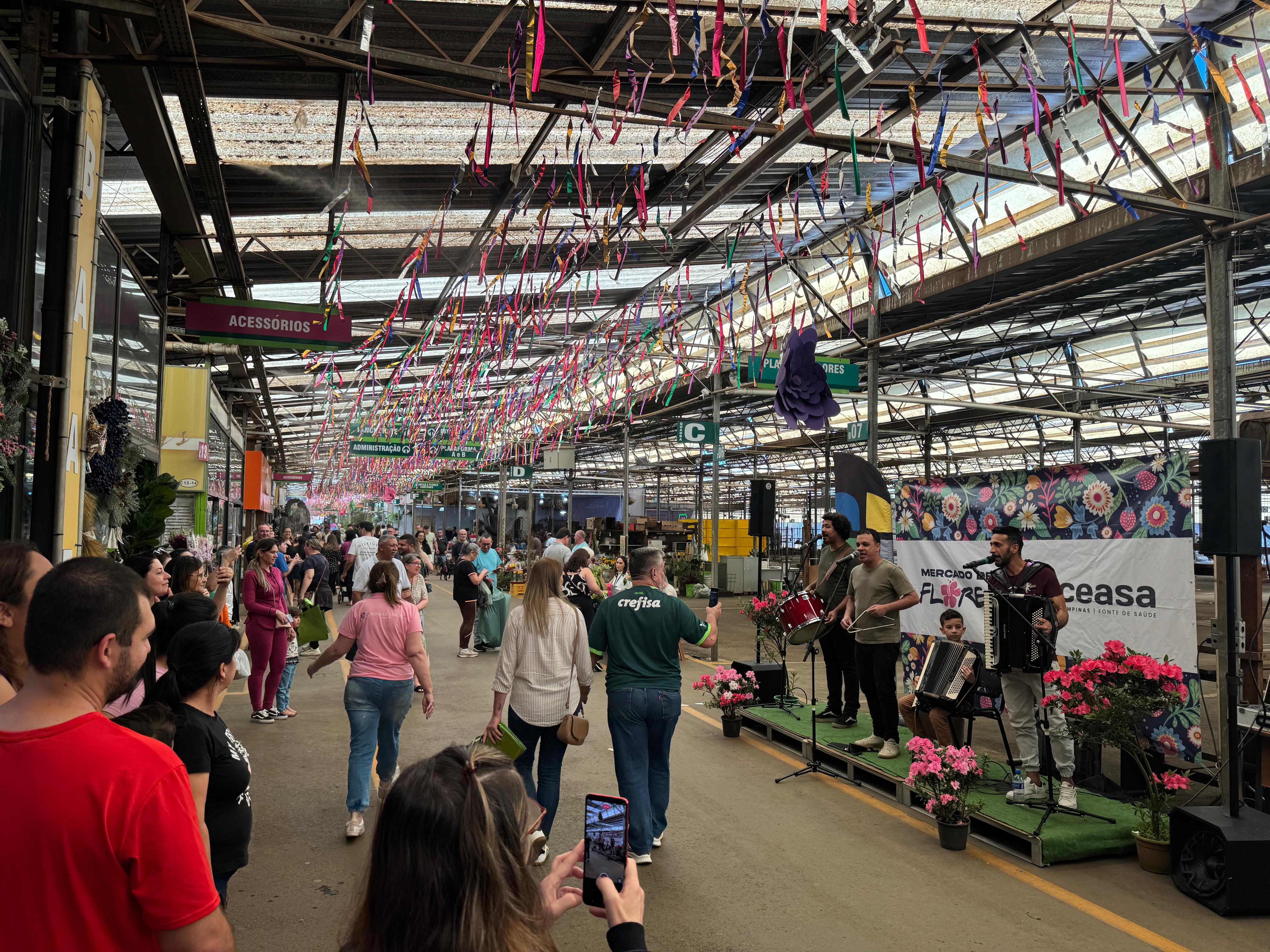 Mercado de flores teve 20.280 visitantes aos finais de semana