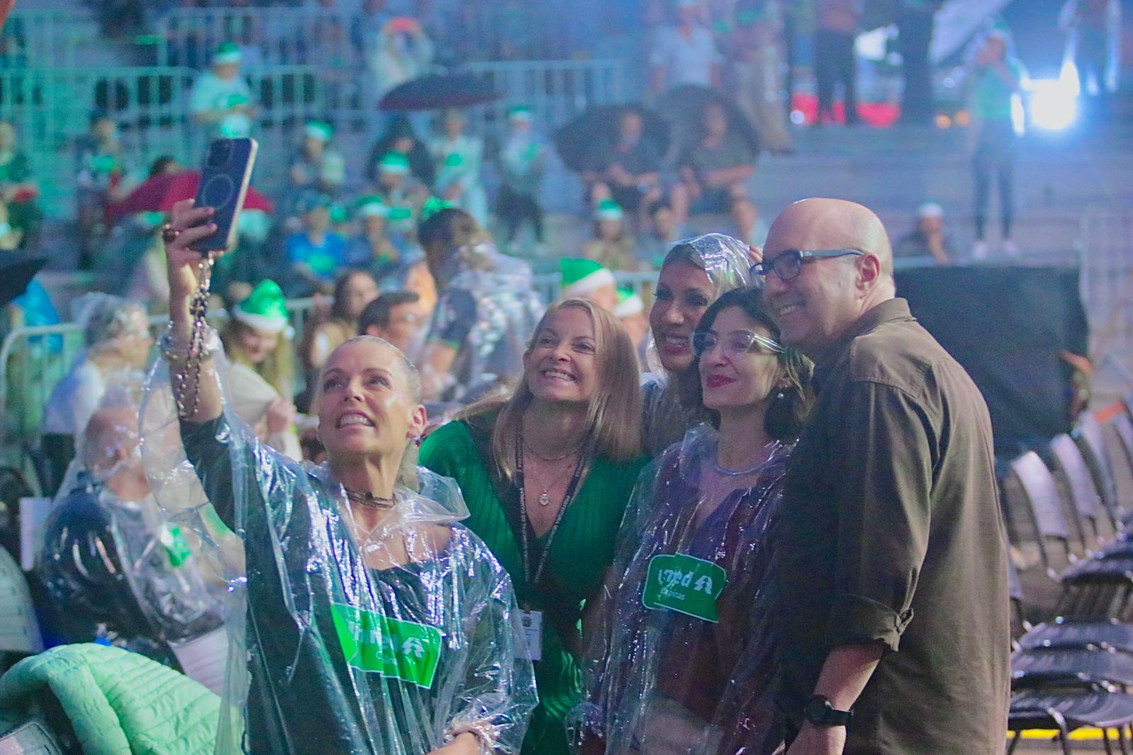 O prefeito Dário Saadi com a primeira-dama Maria Giovana Fortunato e a secretária de Cultura e Turismo, Alexandra Caprioli