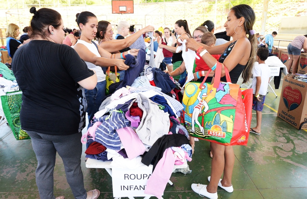 Varal Solidário é uma das ações que integram o programa Próximo Passo