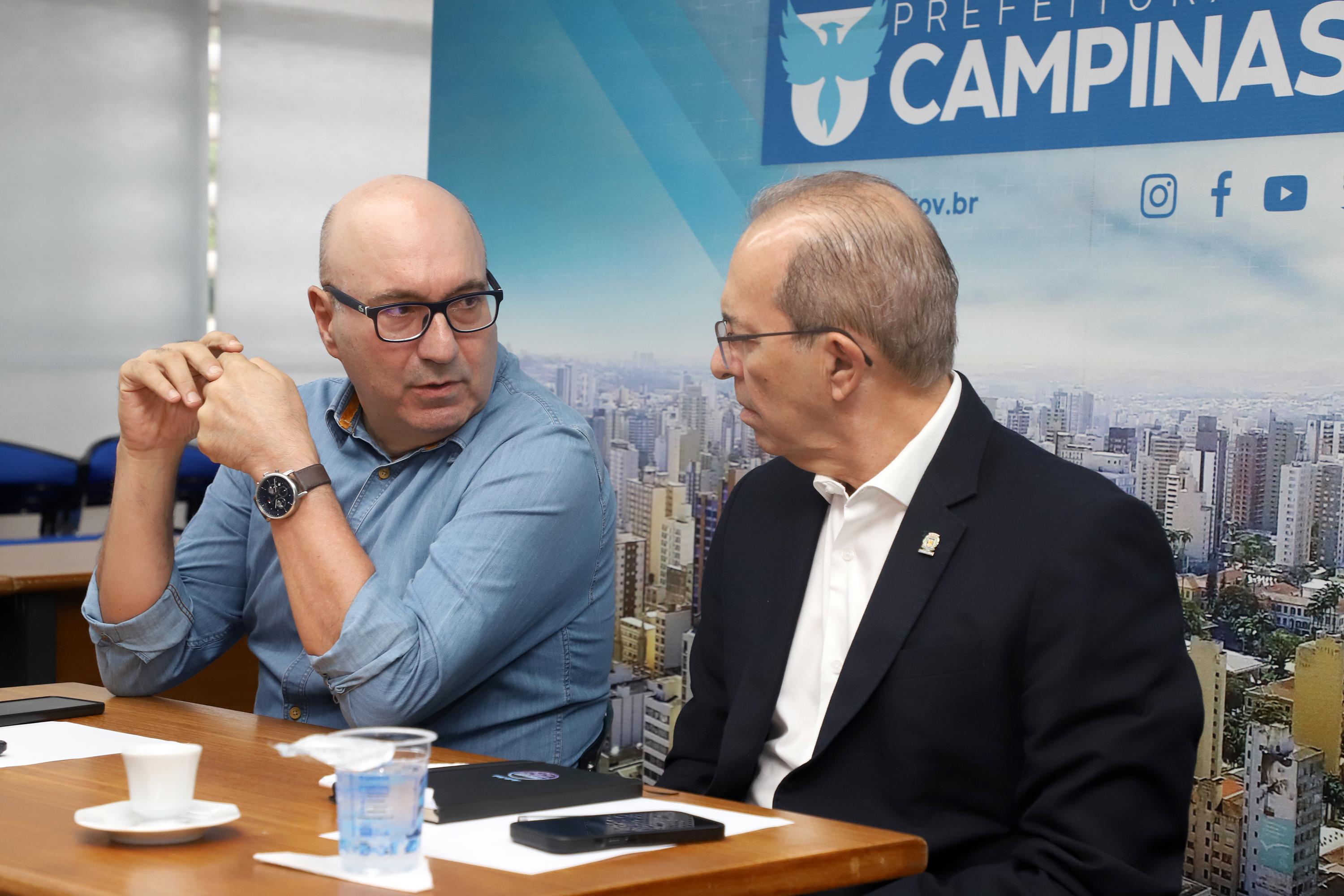 Prefeito Dário Saadi e secretário de Finanças Aurílio Caiado: encontro da Frente Nacional de Prefeitas e Prefeitos (FNP), nesta quarta, dia 24, vai debater os desafios das cidades com a Reforma Tributária