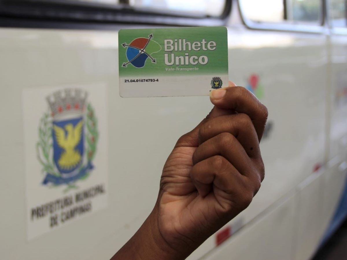 A segunda via do cartão BU é emitida em caso de extravio, roubo, perda ou danos que impossibilitem a utilização