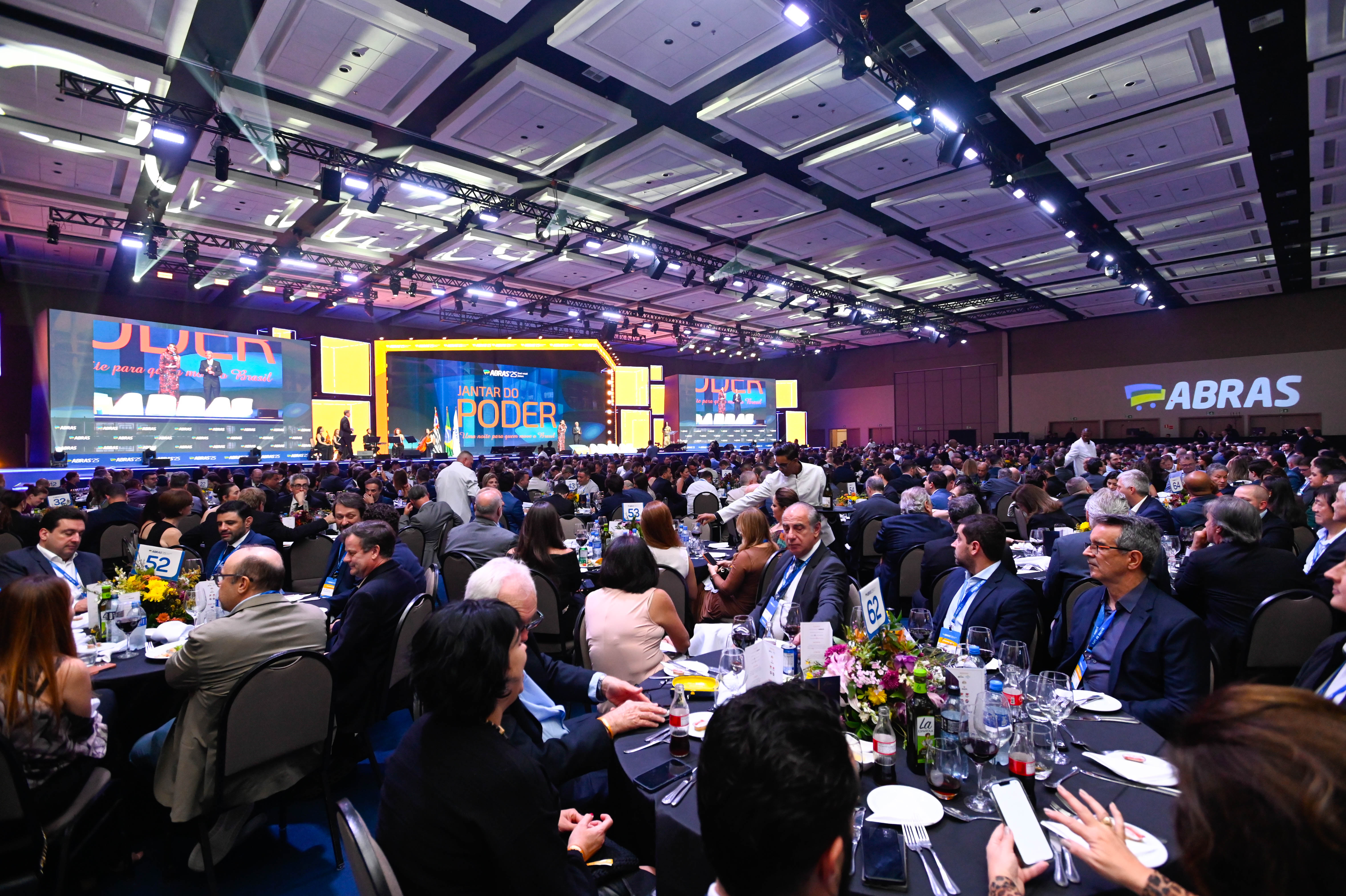 Prefeito destacou importância para a cidade sediar o evento, que reunirá mais de 1.200 líderes, entre empresários, executivos, parceiros, especialistas e autoridades de destaque no setor