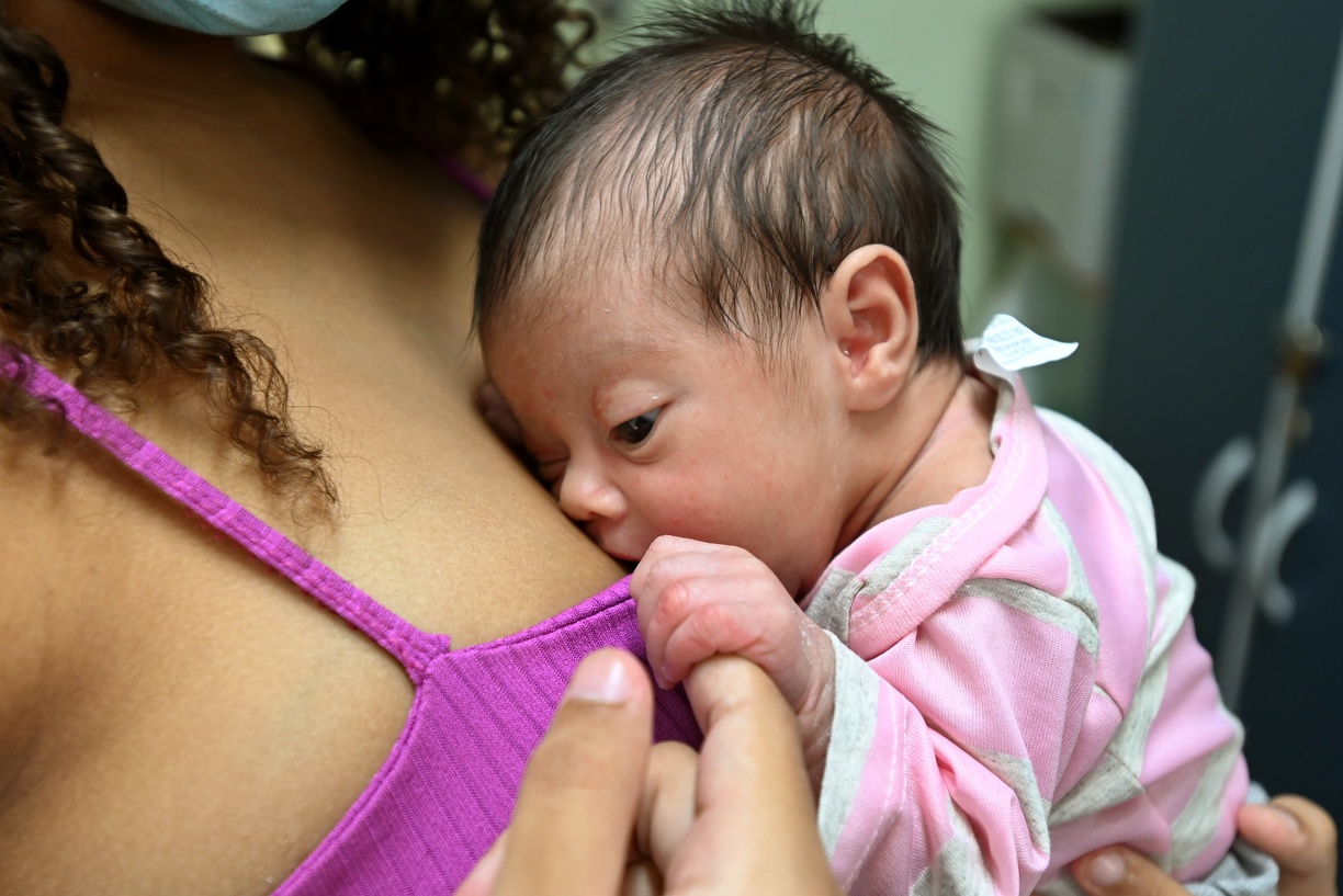 Aleitamento materno deve ser exclusivo até os seis meses de idade 