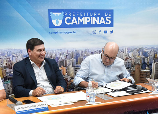 Prefeito assinou o termo