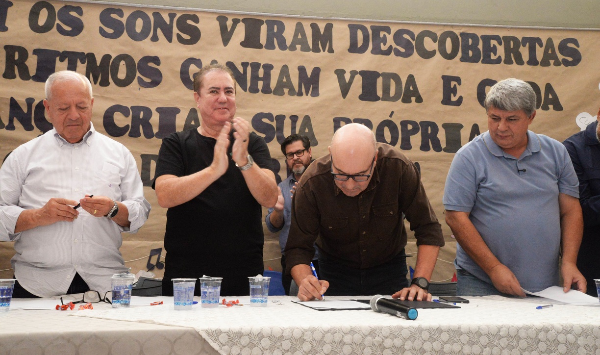 O prazo previsto para a execução das obras é de 13 meses