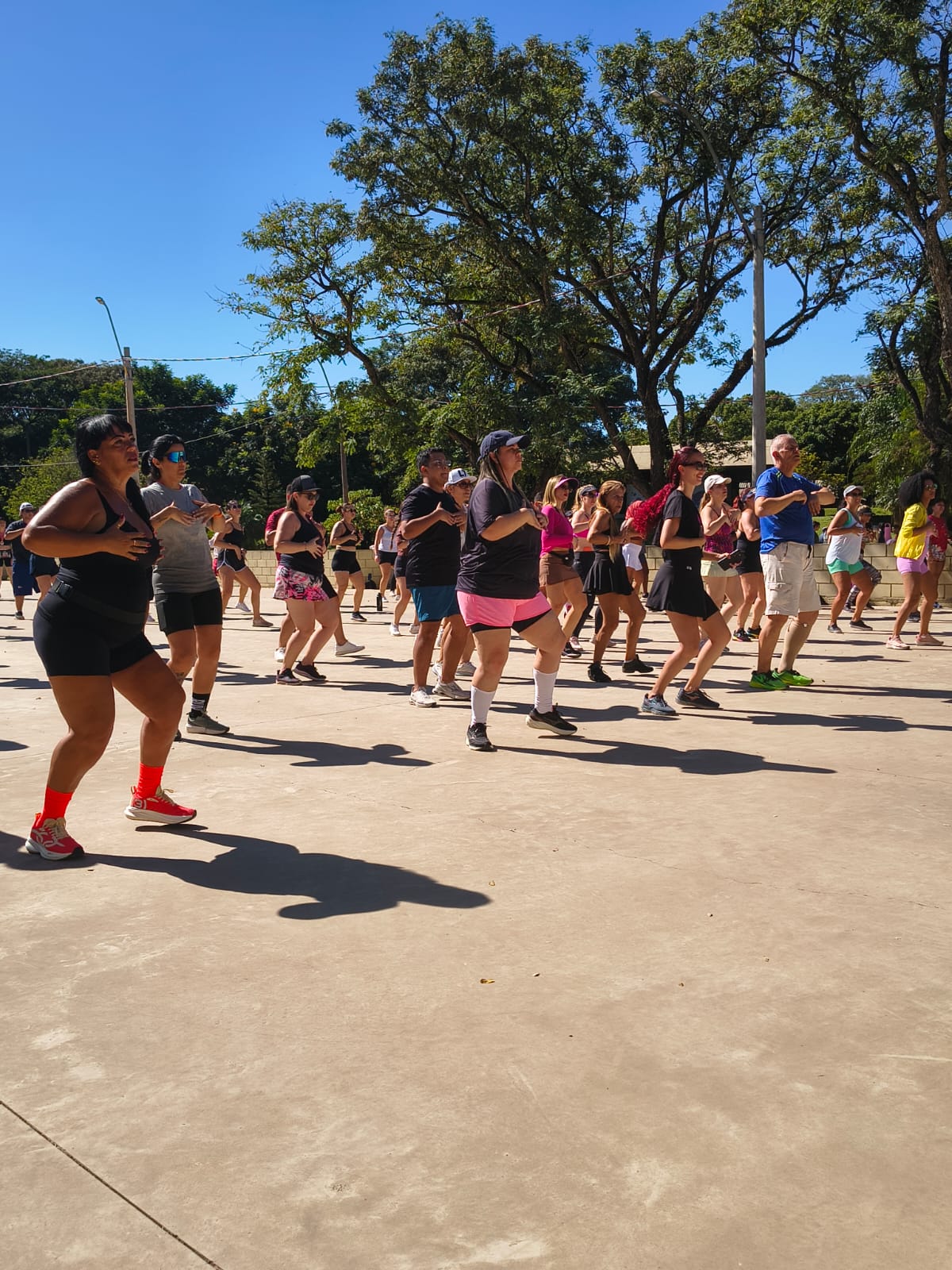 Coreografias envolventes e música vibrante devem marcar a manhã de domingo 