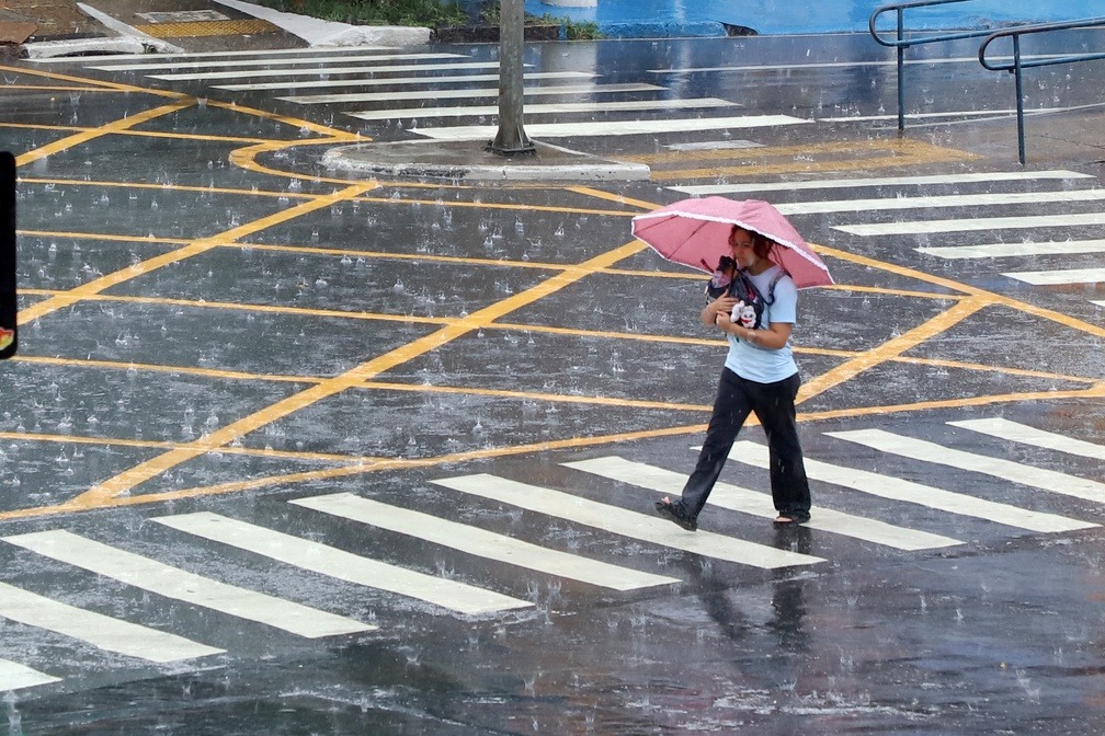 O índice de chuva das últimas 24 horas foi de 77 milímetros na região Sul de Campinas