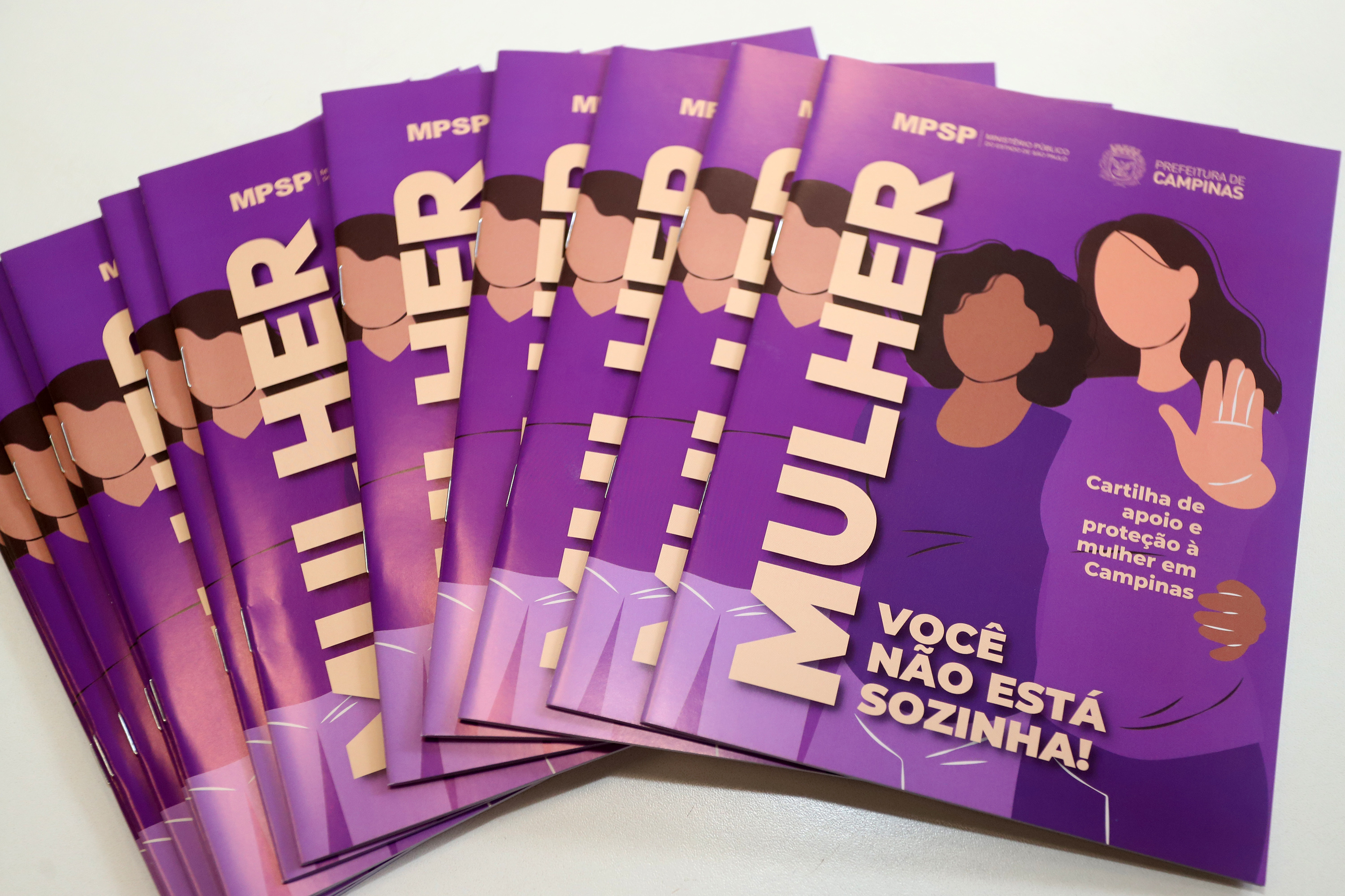 Cartilha ‘Mulher, você não está sozinha’ começa a ser distribuída a partir desta quinta:  são 17 mil exemplares para que as mulheres reconheçam a violência e saibam onde buscar ajuda