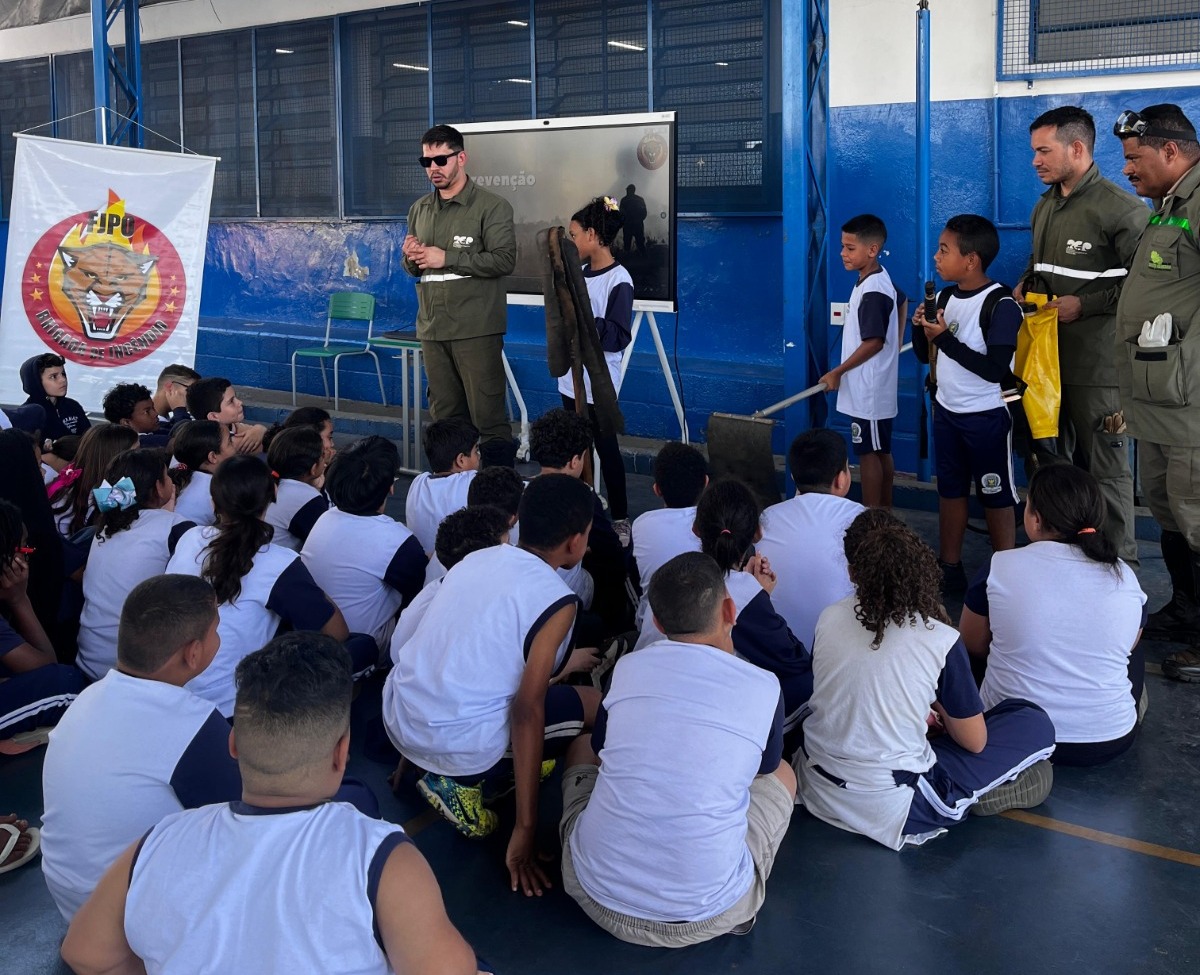 Iniciativa buscou conscientizar estudantes da Rede Municipal sobre os riscos dos incêndios florestais