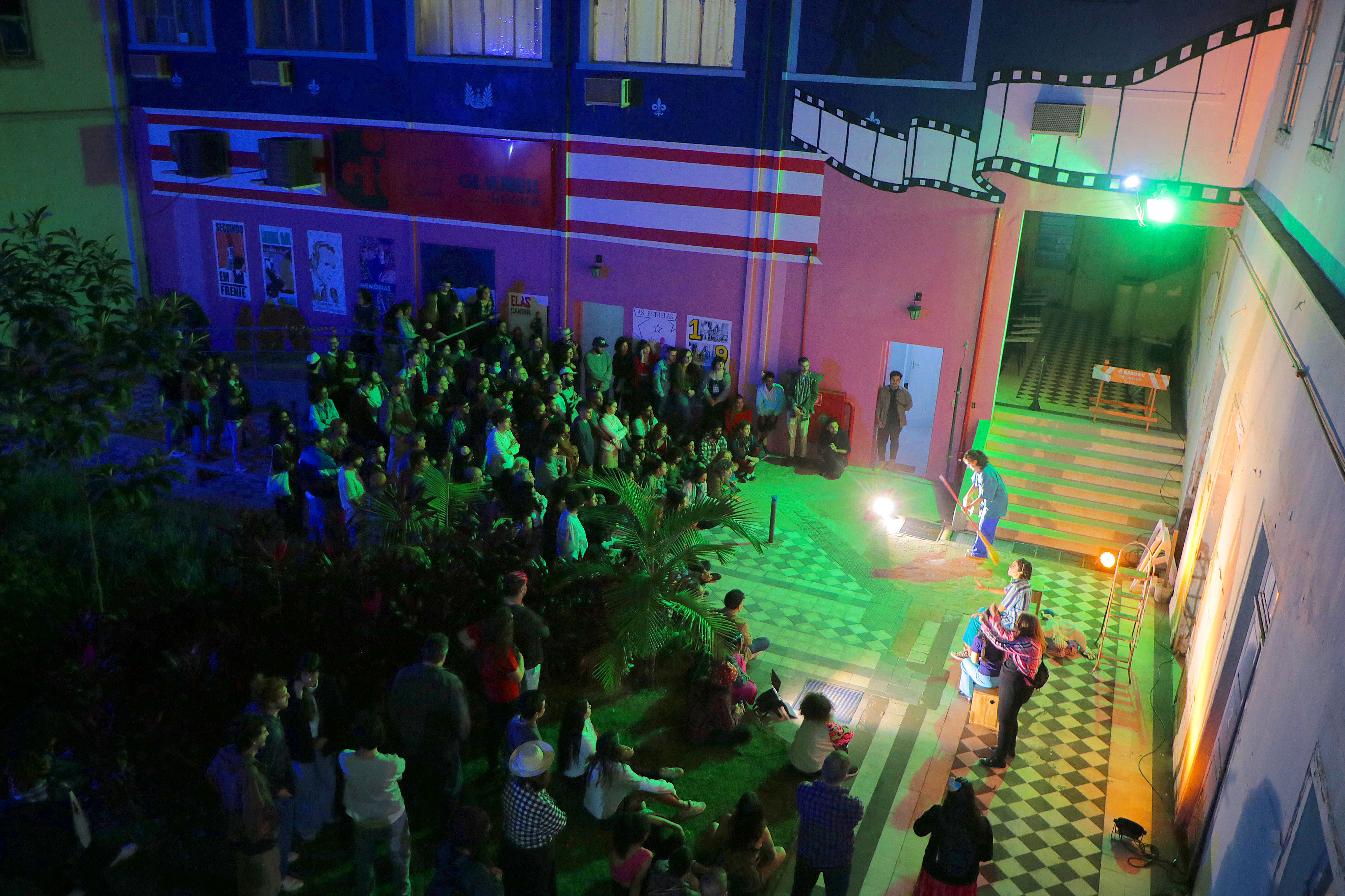 Títulos vão de 'Ainda Estou Aqui', passando por 'Nosferatu' e 'Como Ganhar Milhões Antes que a Vovó Morra'