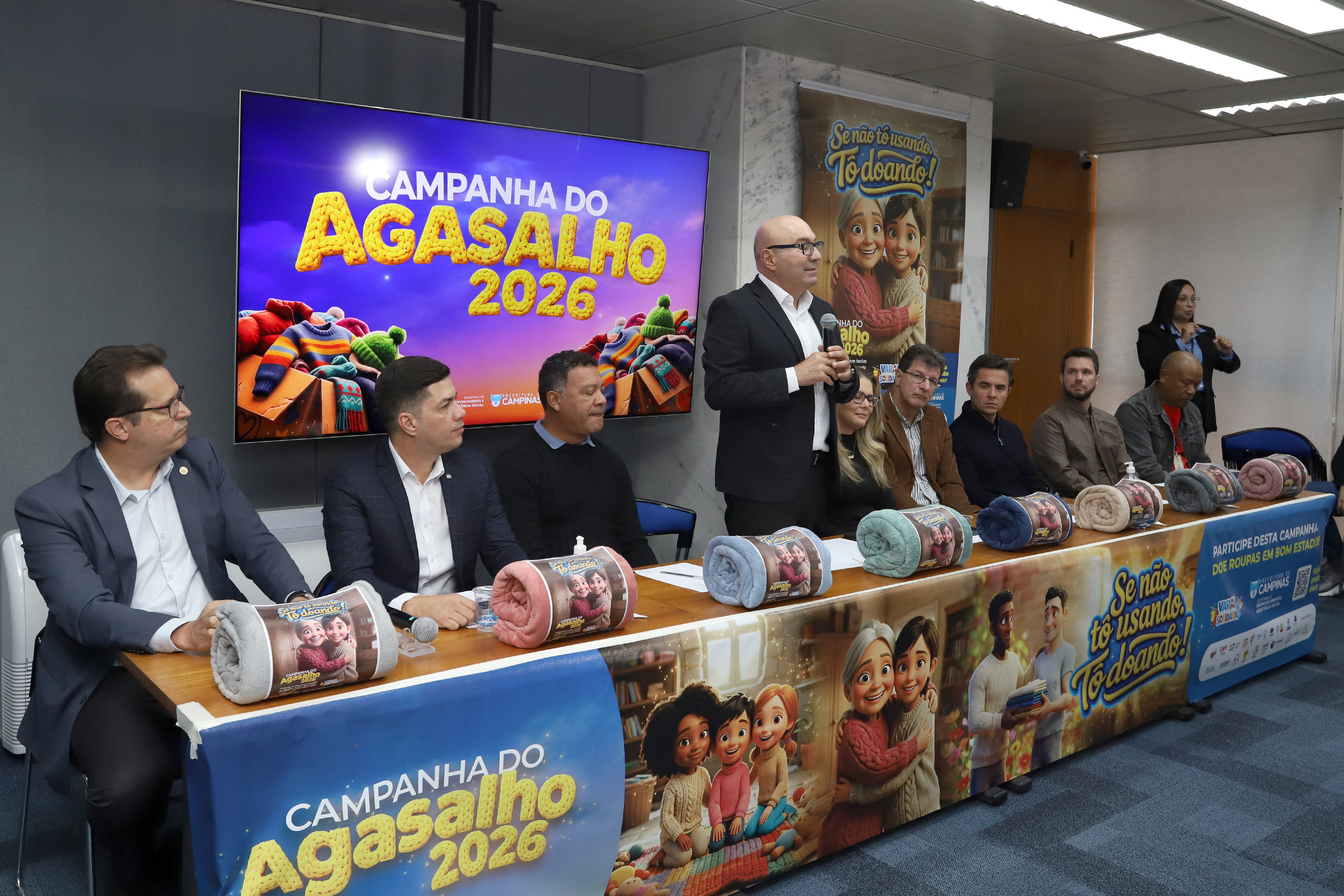 Prefeito Dário Saadi fala em cerimônia de lançamento da Campanha do Agasalho 2026