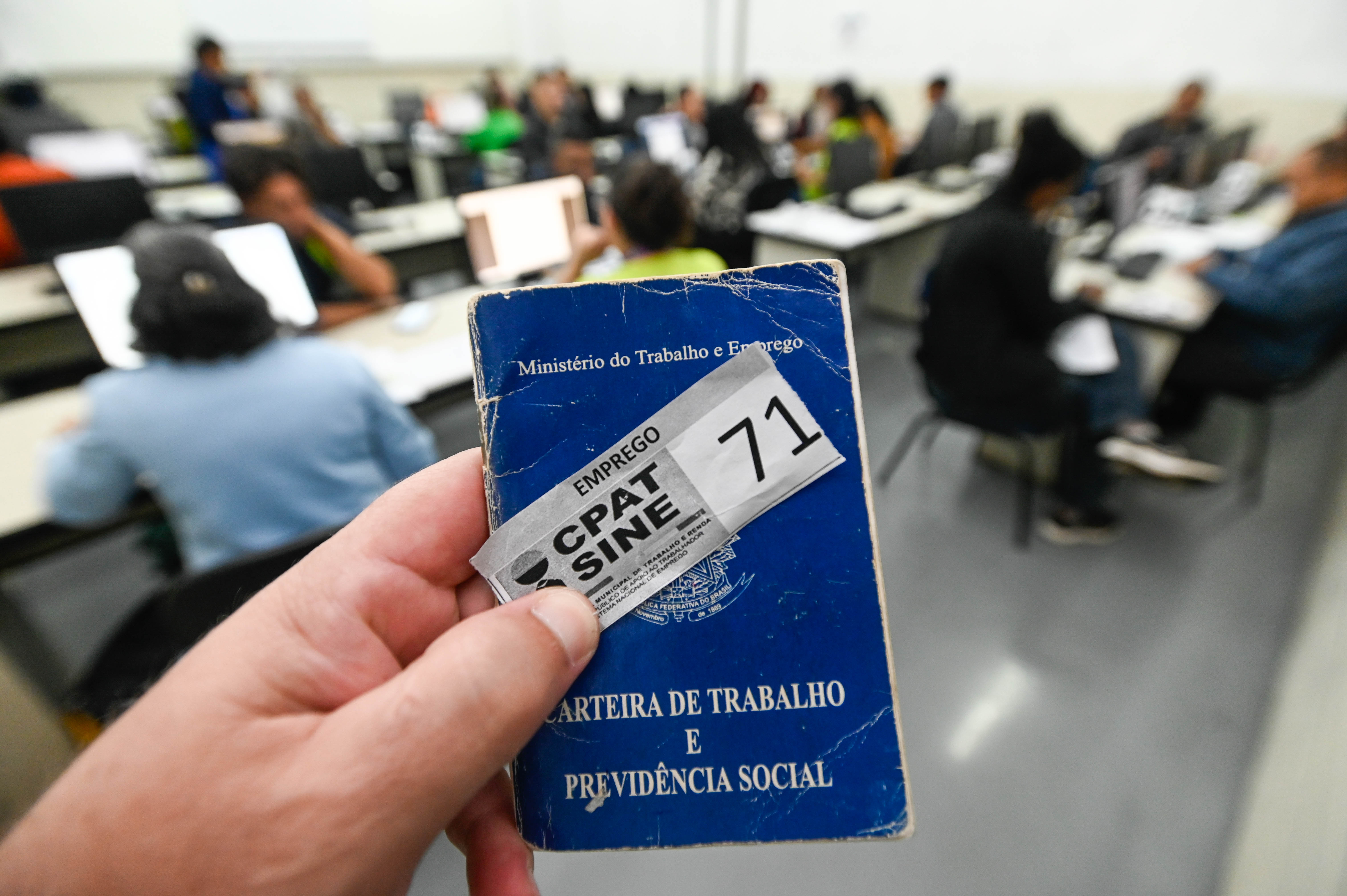 Feirão amplia oportunidades para candidatos que desejam voltar ao mercado de trabalho ou melhorar profissionalmente 