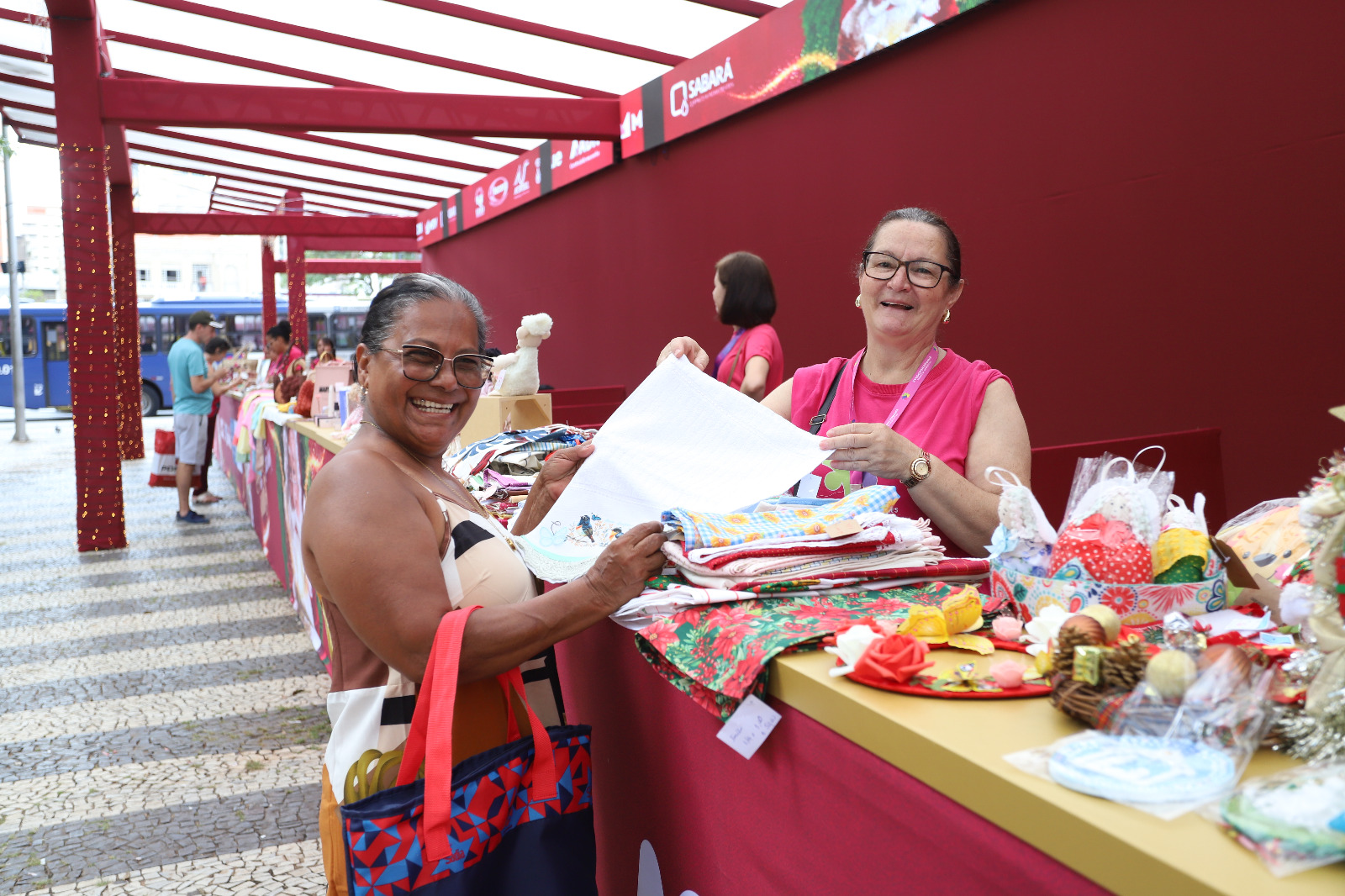 Vila conta com a Feira de Natal do Empreendedor que oferece opções de presentes exclusivos