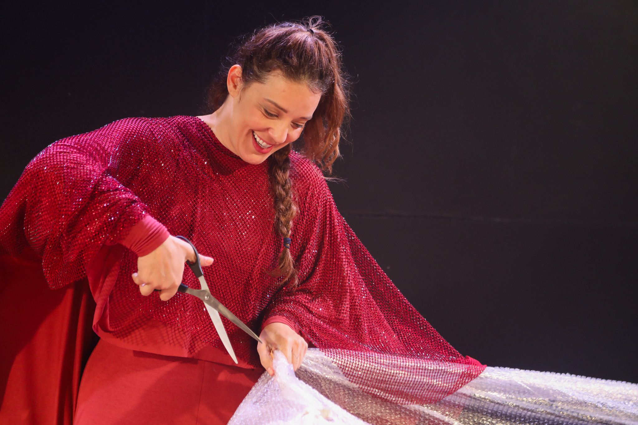 O monólogo é protagonizado por Helga Nemetik