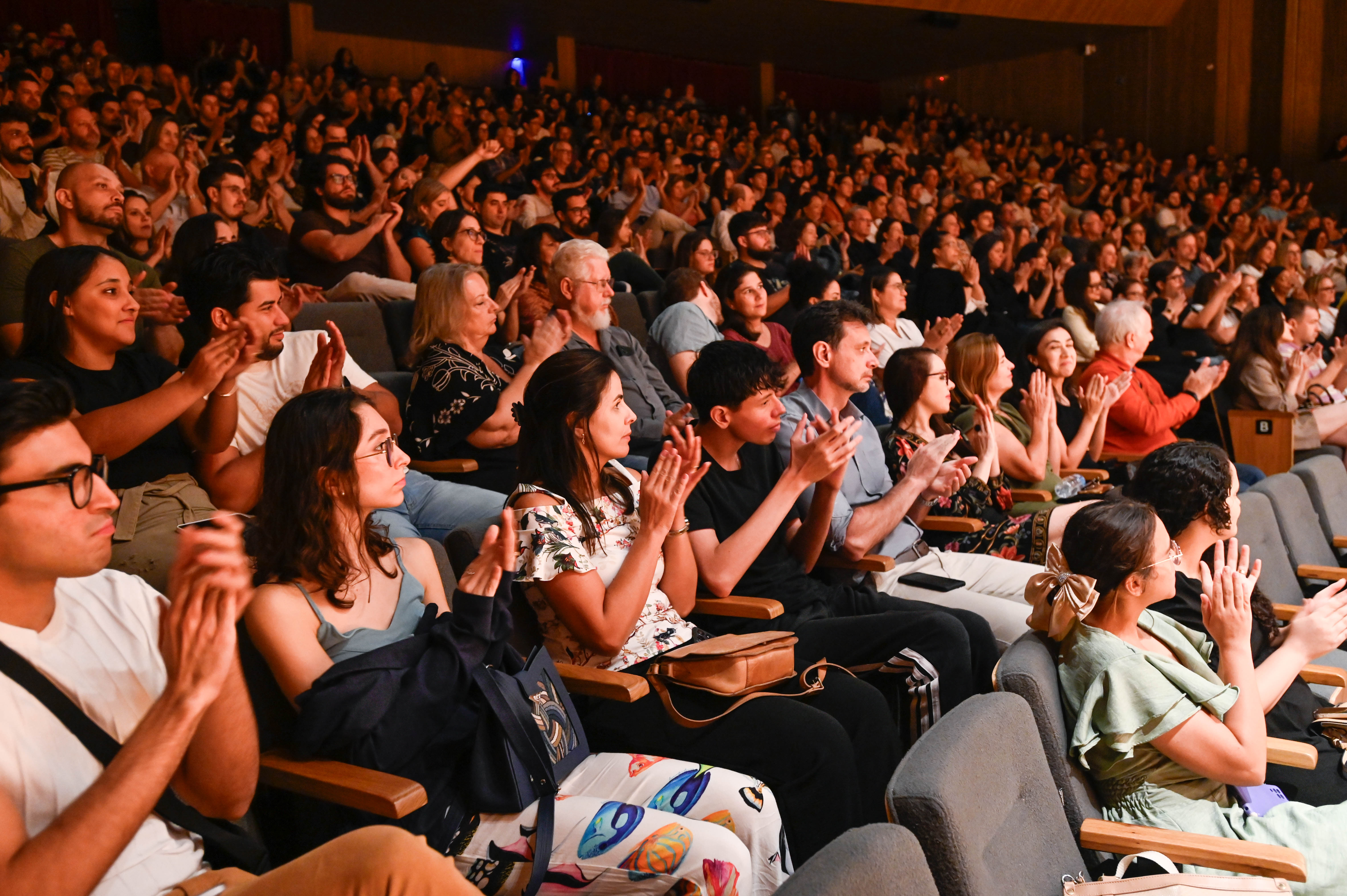 Oportunidade de assistir ao preparo do concerto de abertura da temporada, com obras de Carlos Gomes e Tchaikovsky