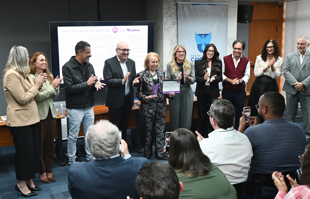 Instituições reconhecidas receberam o Selo em cerimônia no Paço Municipal