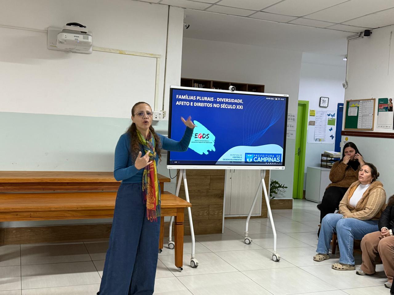 Atividade teve como proposta a ampliação do olhar dos educadores