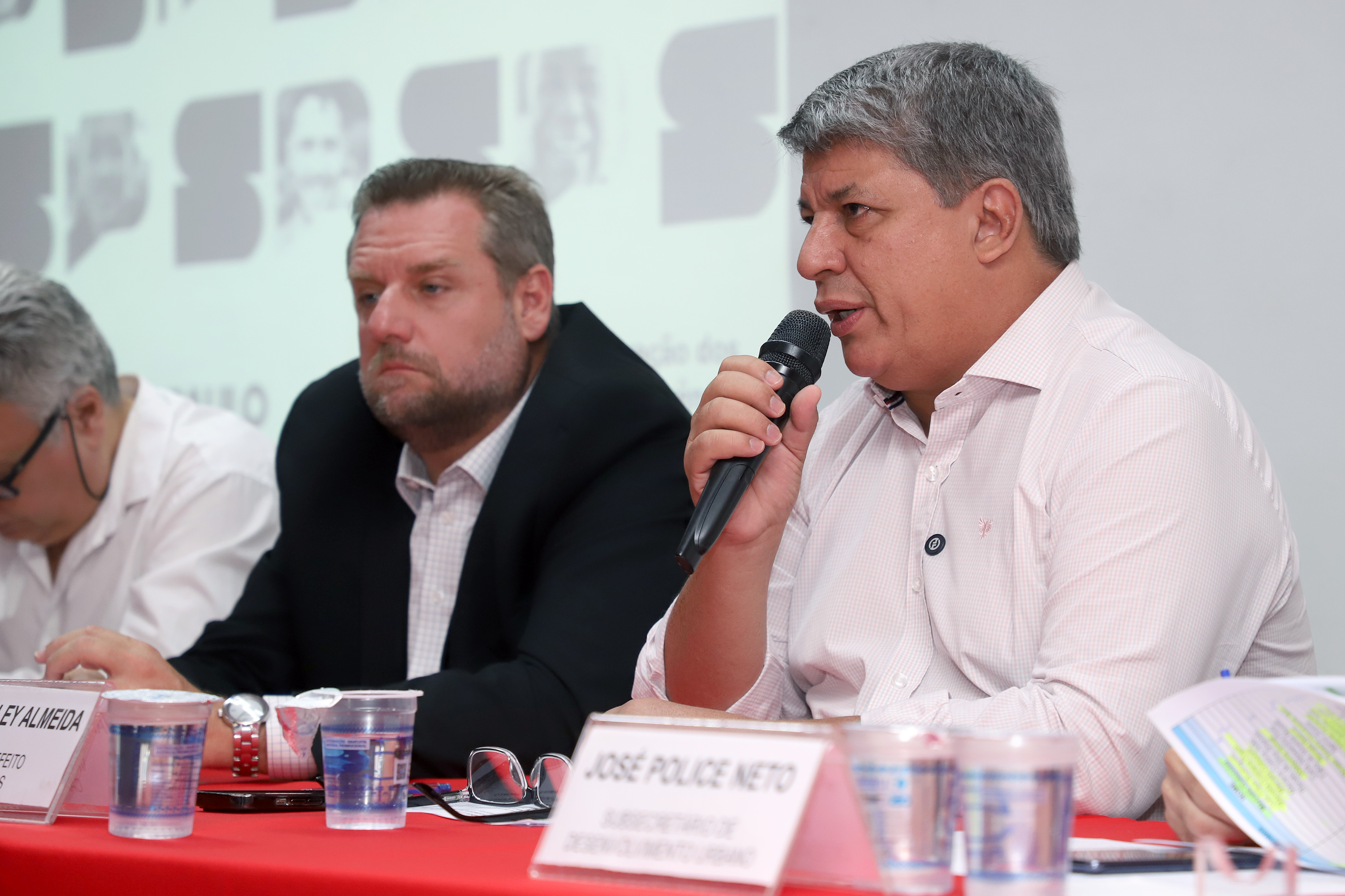 O prefeito em exercício, Wanderley de Almeida, participou da abertura do evento e destacou a importância da qualificação dos delegados que irão representar o município na etapa estadual