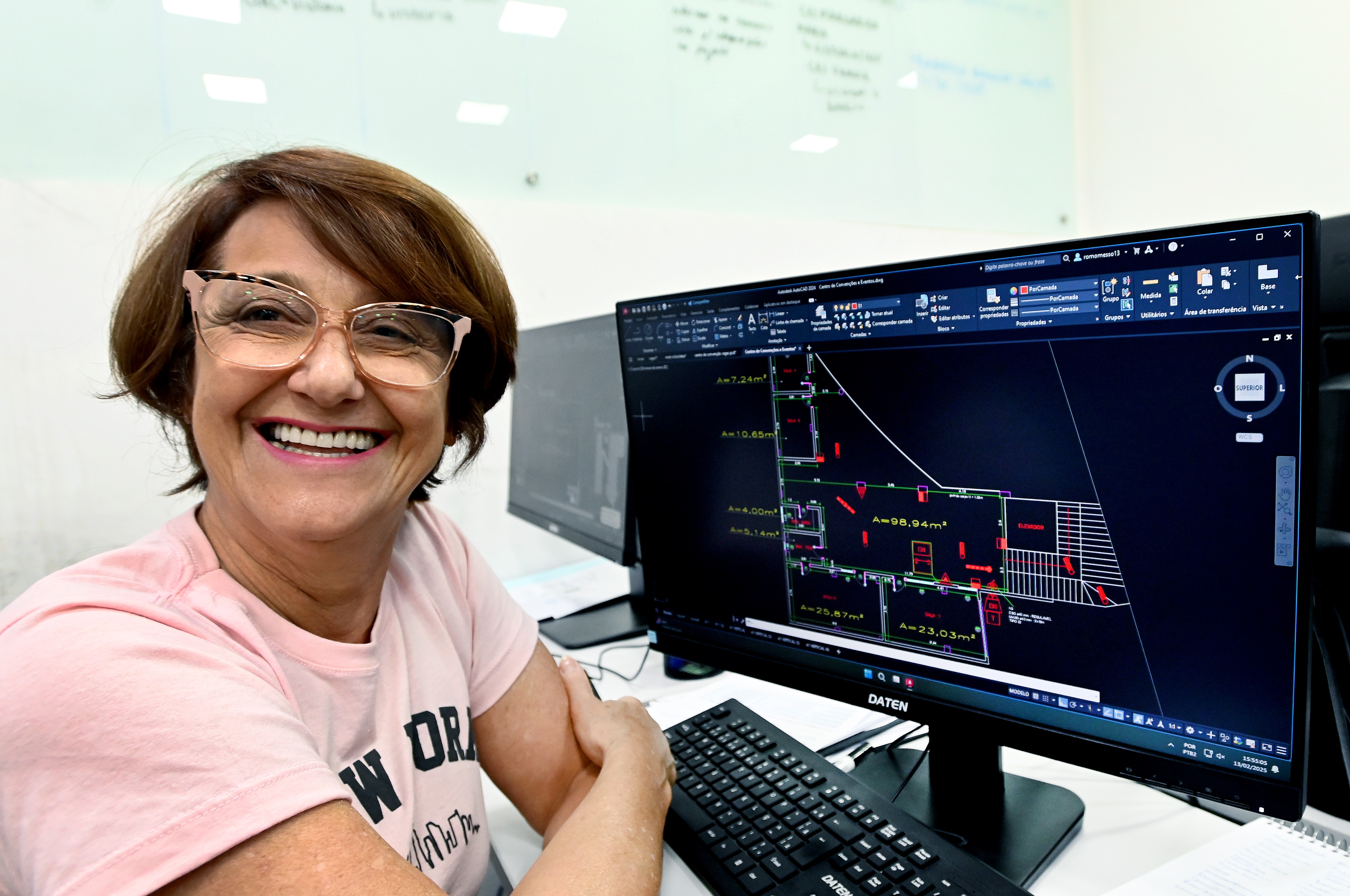 Rosilene lecionou por 28 anos e agora volta para a Educação como estagiária de arquitetura