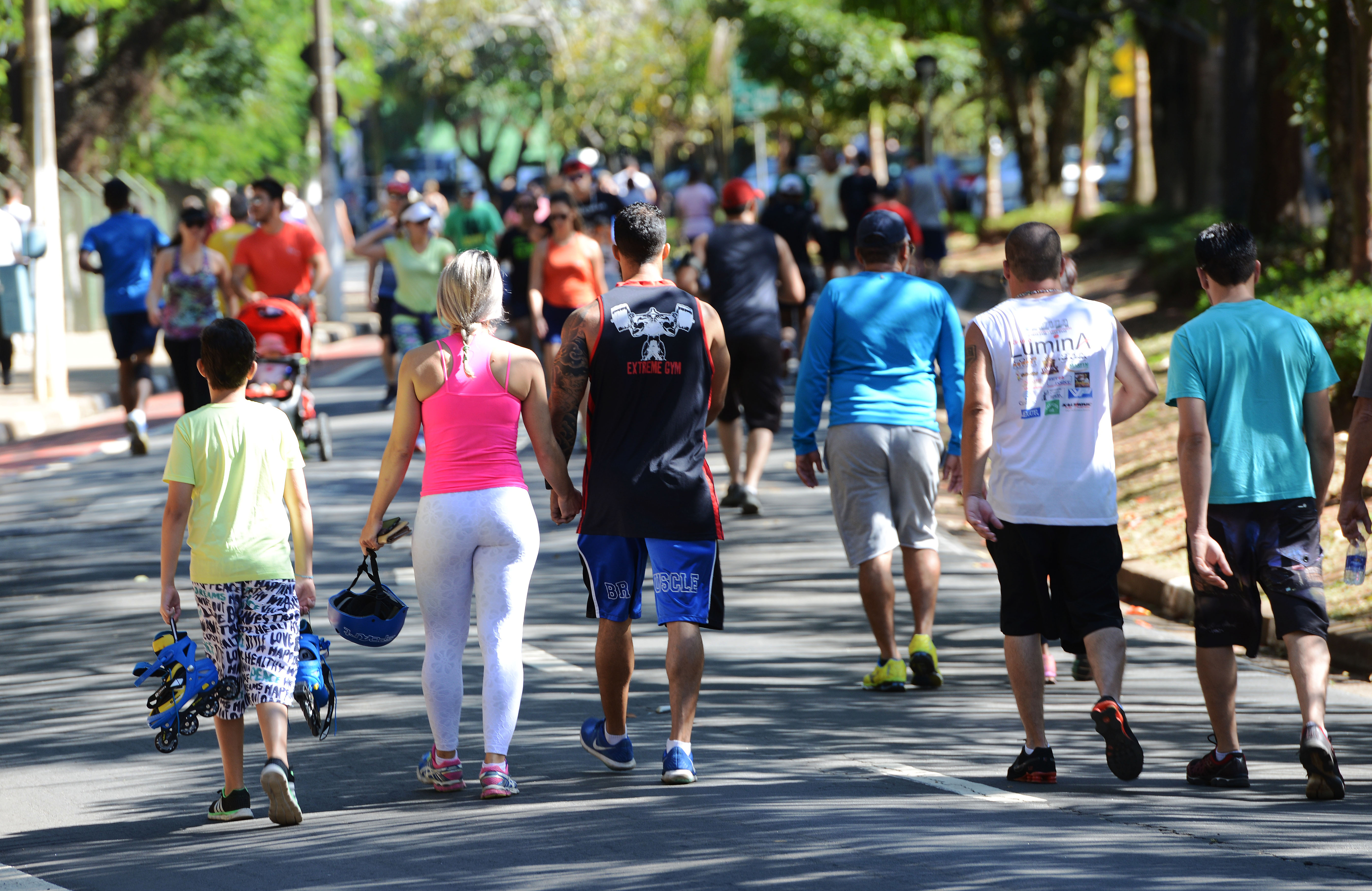 Espaço fica aberto para o público caminhar, correr e andar de bicicleta, skate e patins