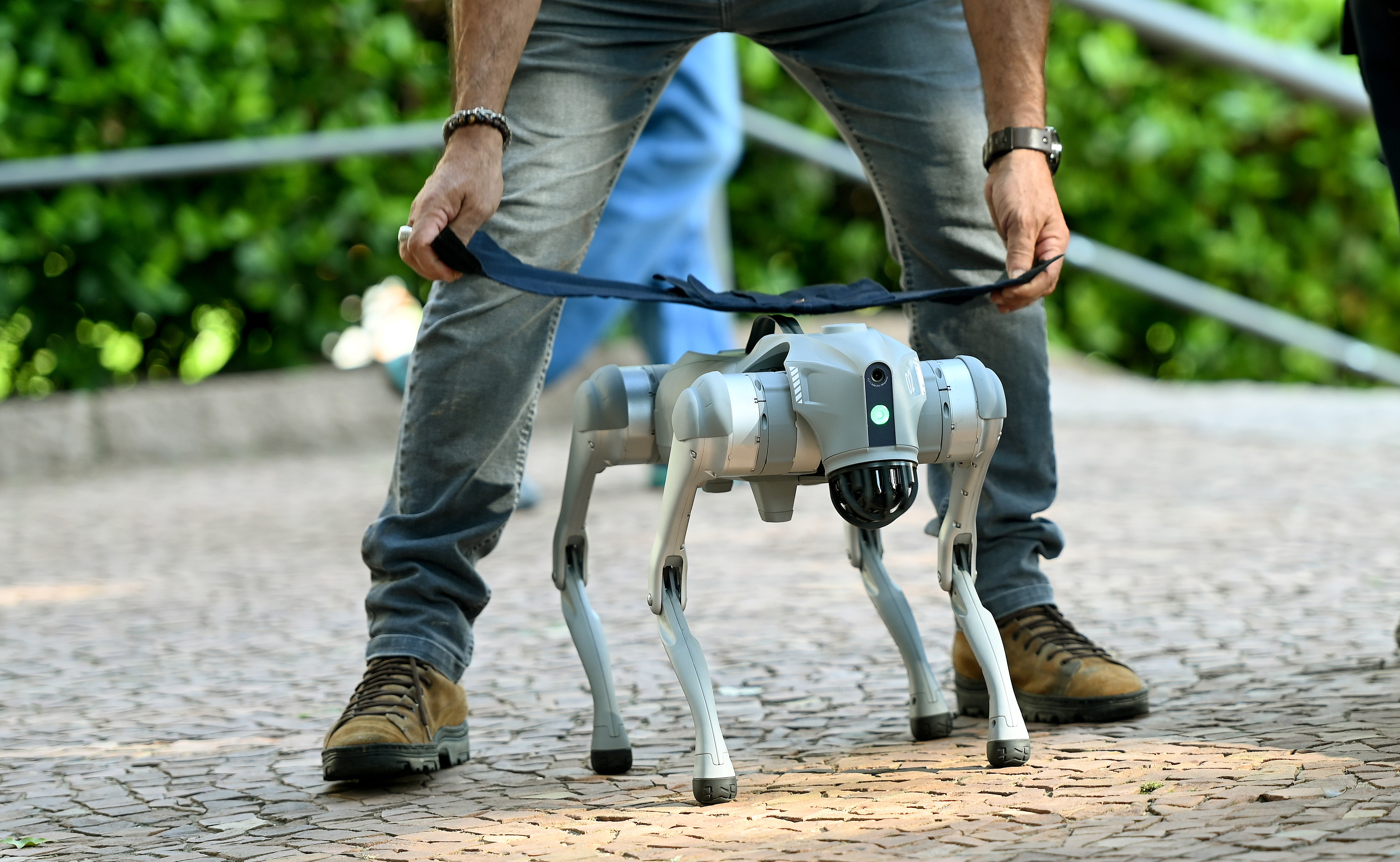 Robô passa a integrar o conjunto de ferramentas tecnológicas utilizadas pelo município para ampliar a segurança, a eficiência e a capacidade de resposta em situações de emergência
