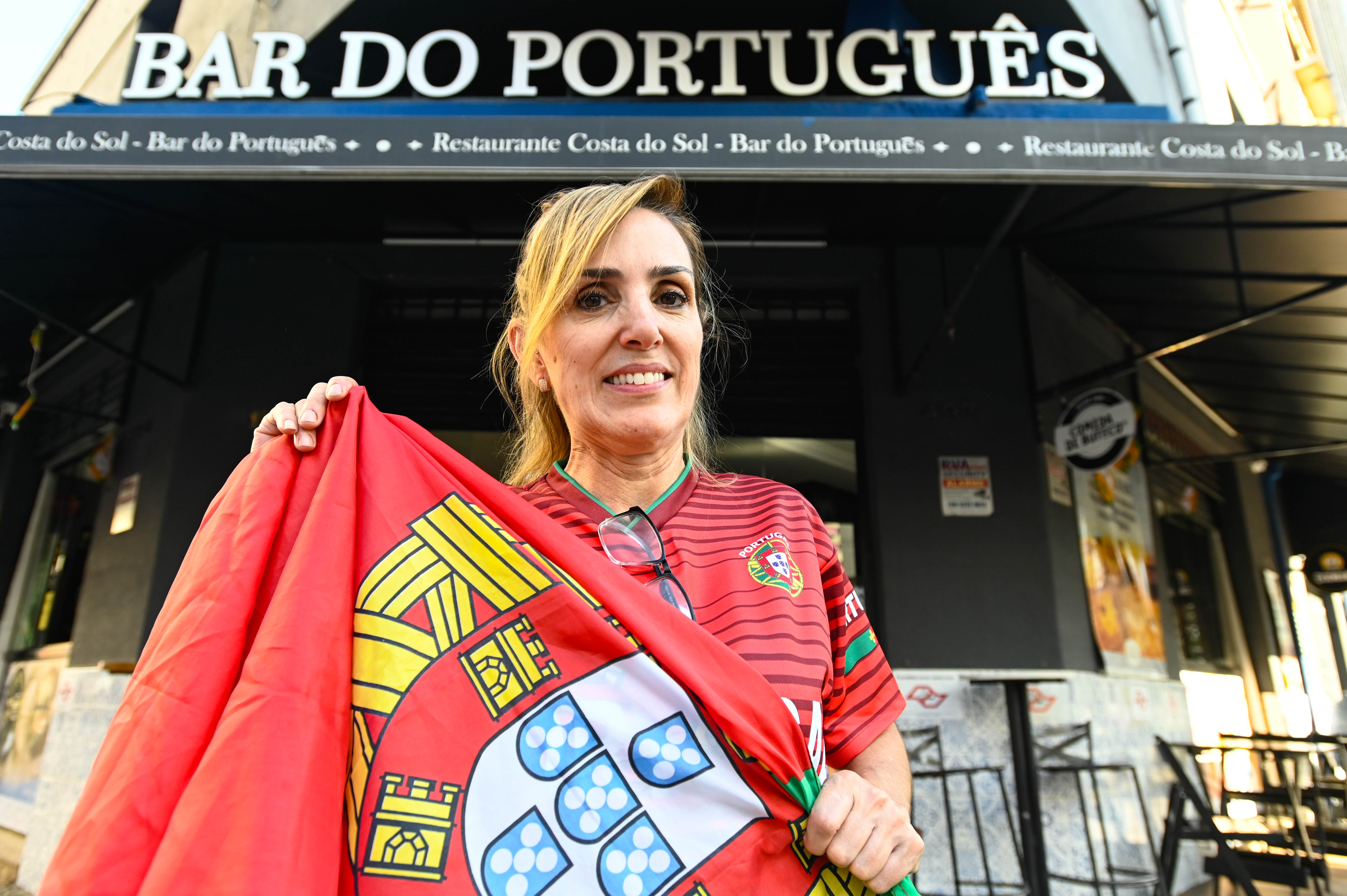 Na hora de torcer, o coração de Patrícia se divide entre Brasil, Portugal e França