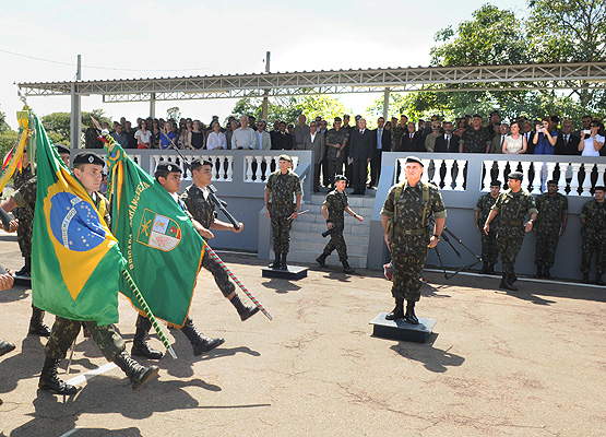 Cerimônia contou com desfile de ban