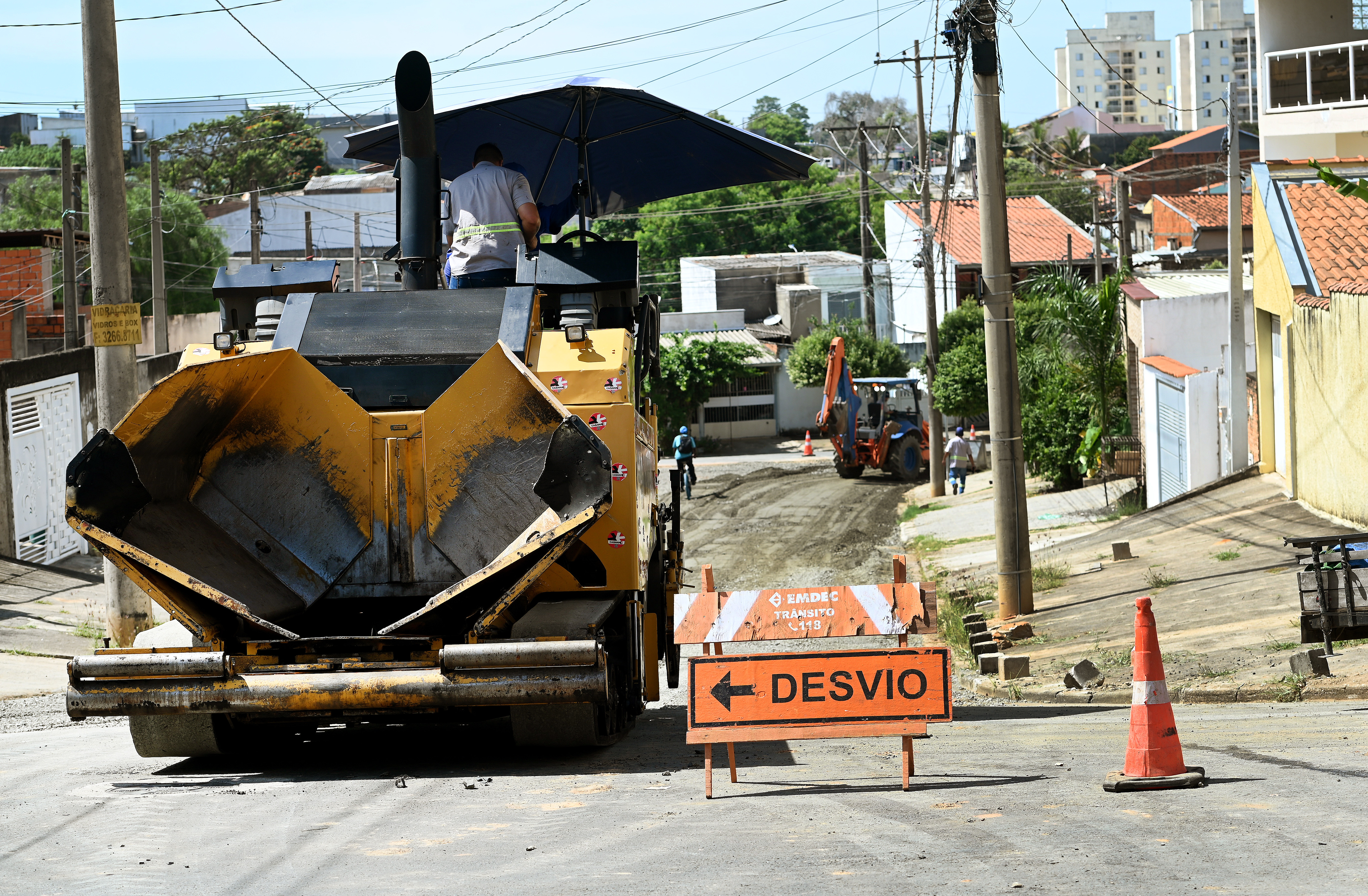 Emdec programou desvios na região das obras 