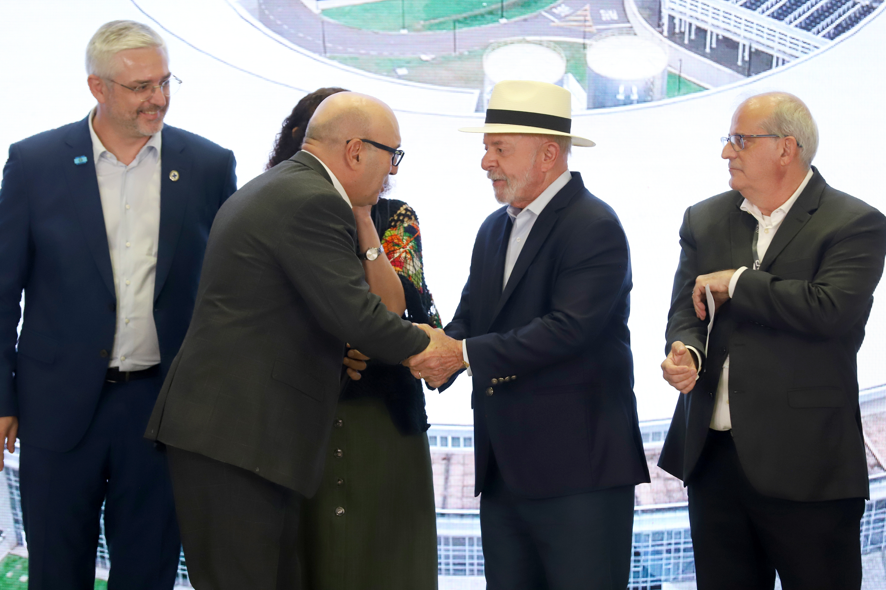 Dário cumprimenta Lula: agenda que reforça a importância de Campinas como polo tecnológico nacional
