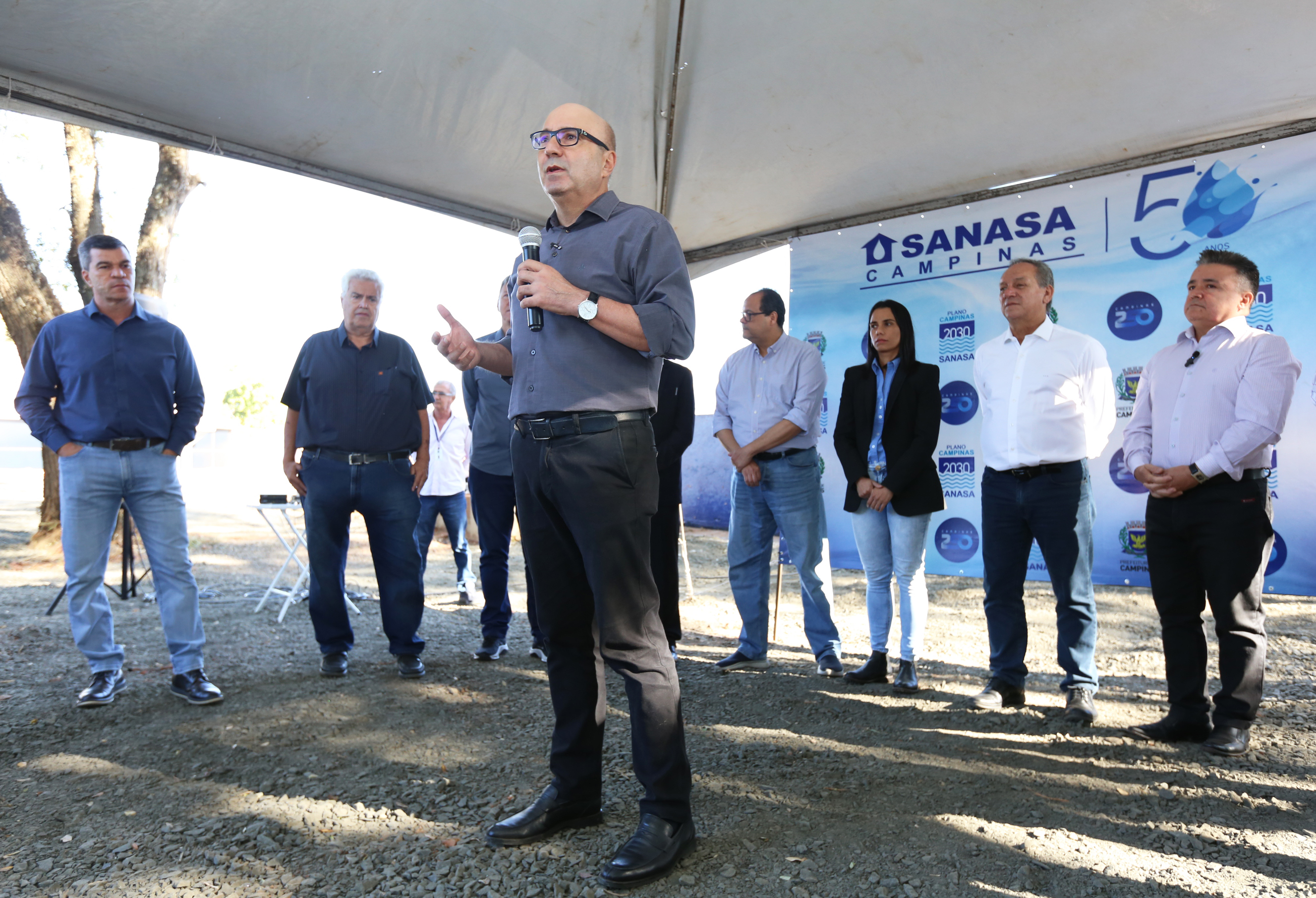 Prefeito fala sobre investimentos da Sanasa na troca de redes para reduzir perdas na distribuição