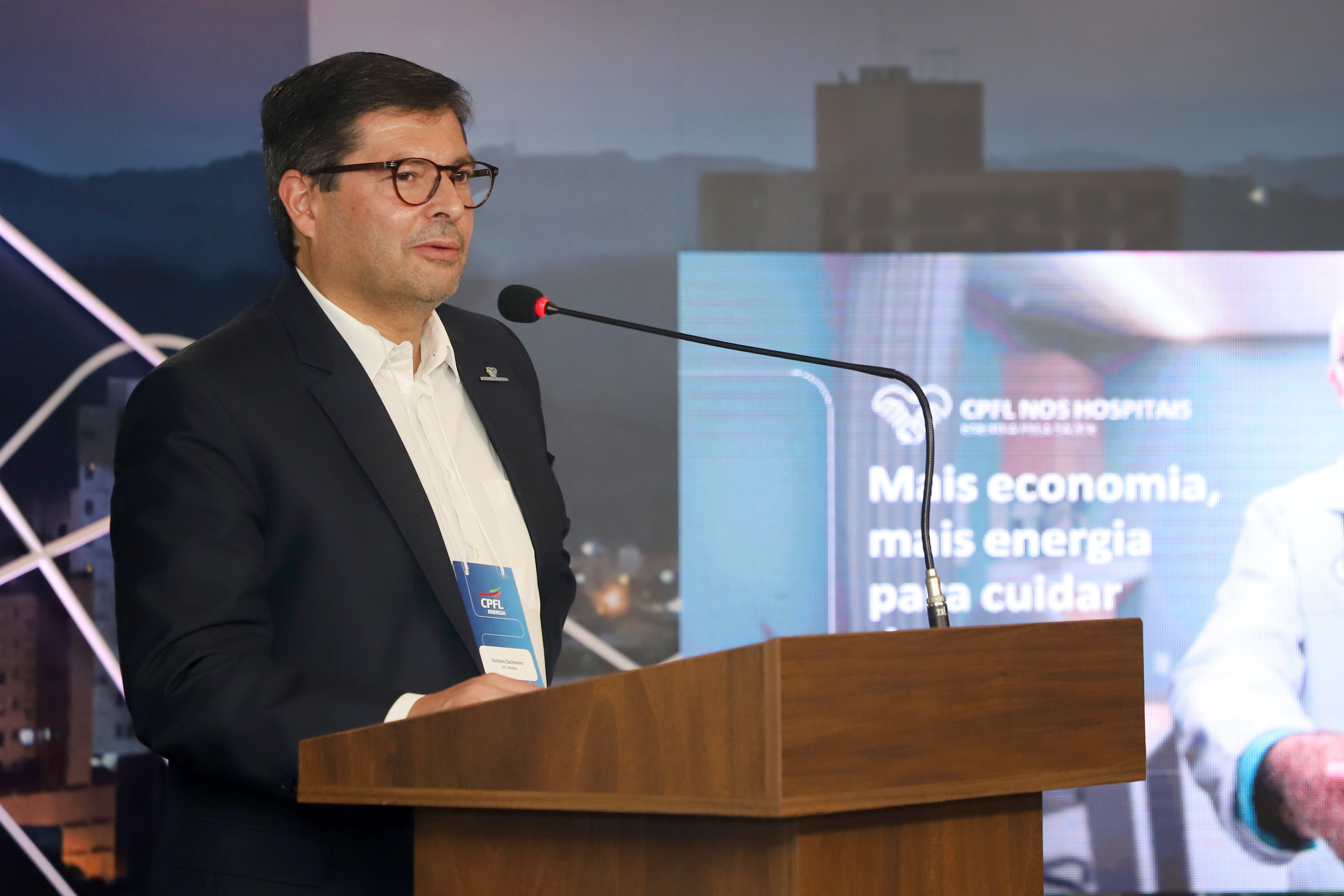 Gustavo Gachineiro: 3ª fase do programa aprimora iniciativa de ampliar a geração de energia para as unidades de saúde