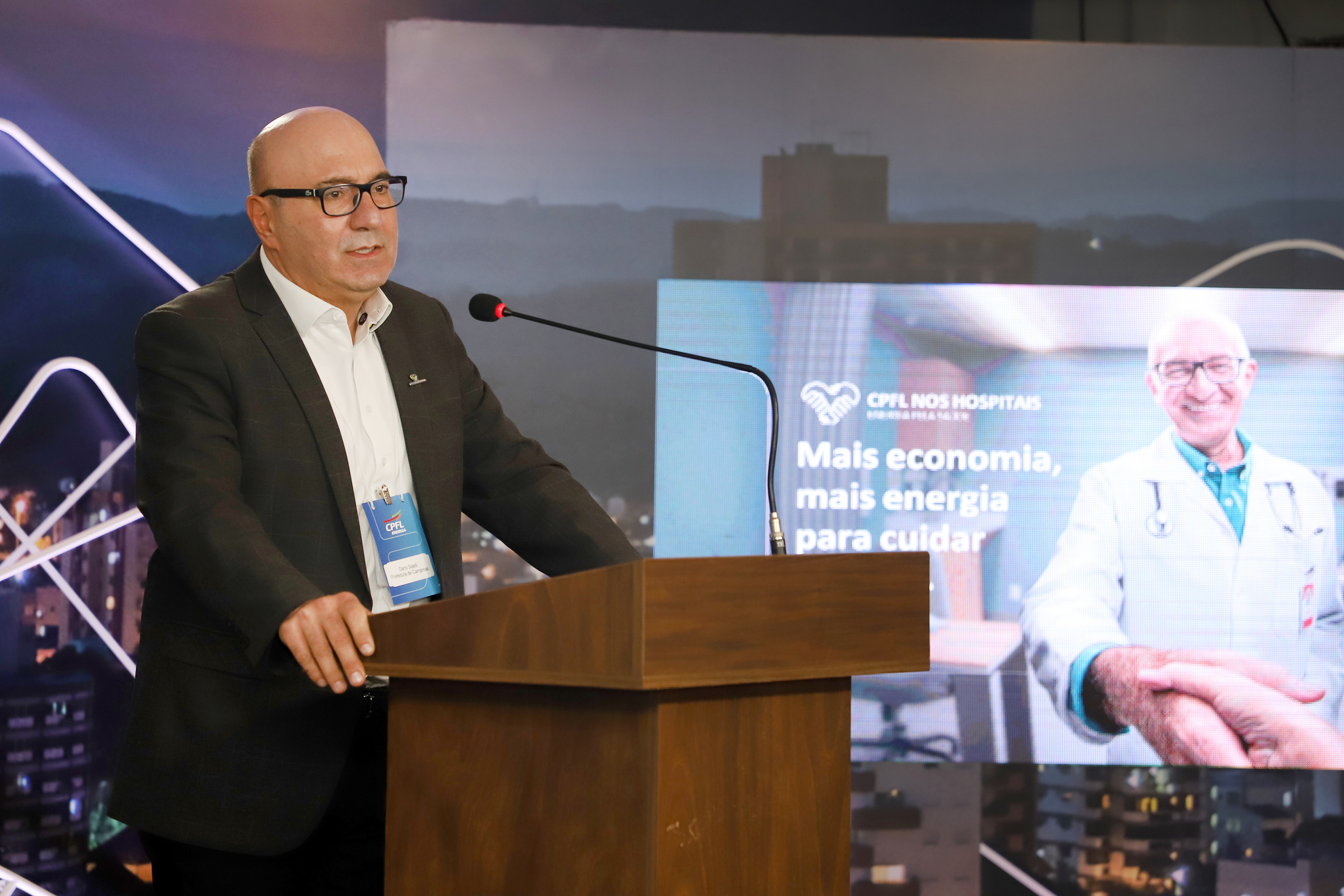 Prefeito destacou importância de parcerias que visam reduzir os custos na saúde