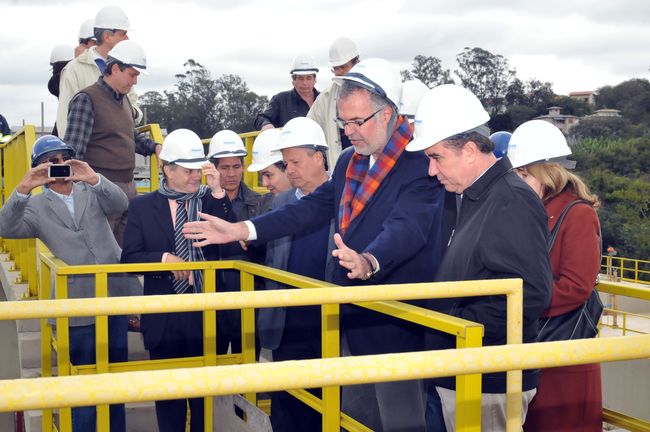 Prefeito ouve explicações sobre sistema