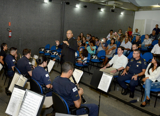 Apresentação mesclou temas de filmes e músicas natalinas