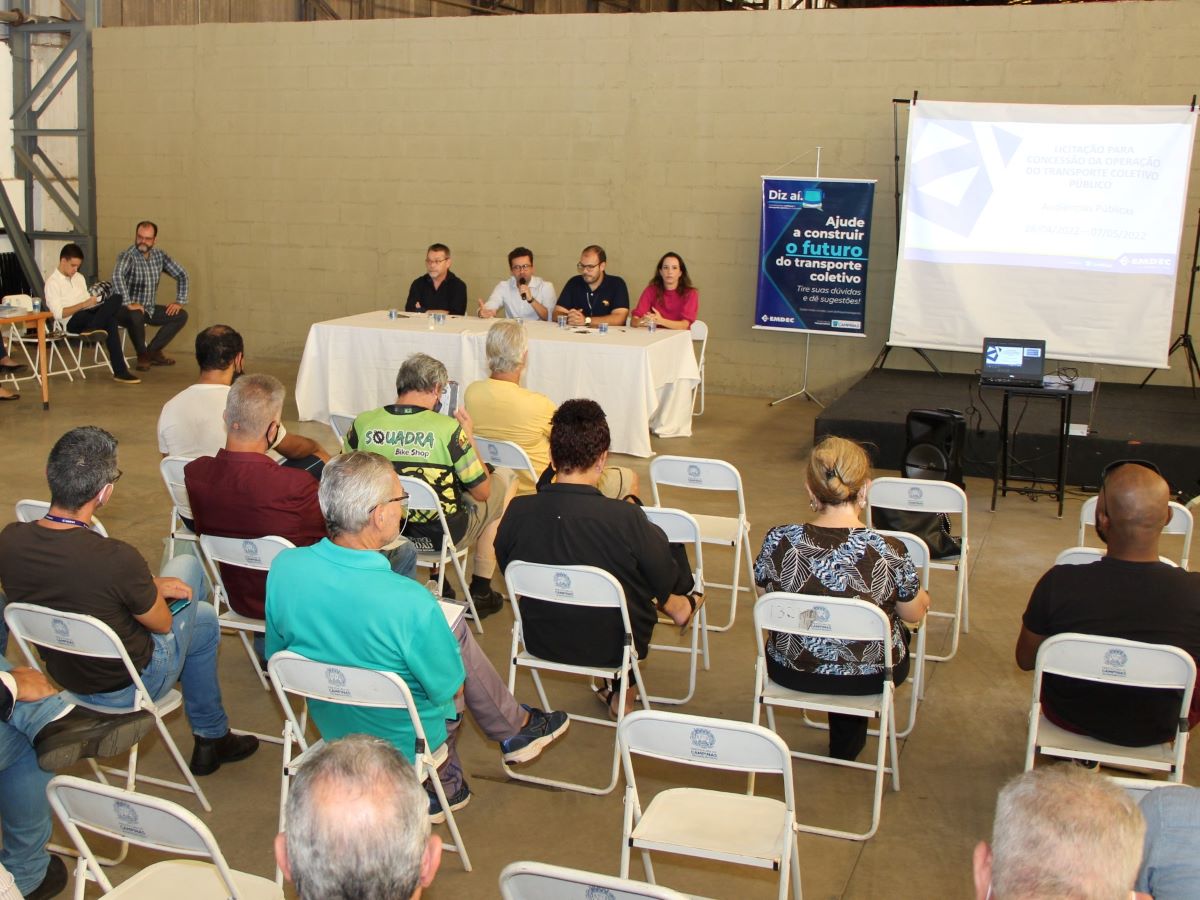 Terceira audiência pública para o processo de concessão do sistema de transporte público coletivo de Campinas foi realizada na área interna da Inspeção Veicular da Emdec, na Vila Industrial