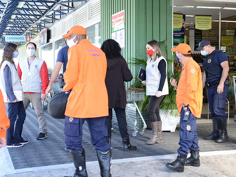 Técnicos da Vigilância em Saúde, GM e Defesa Civil integram equipe