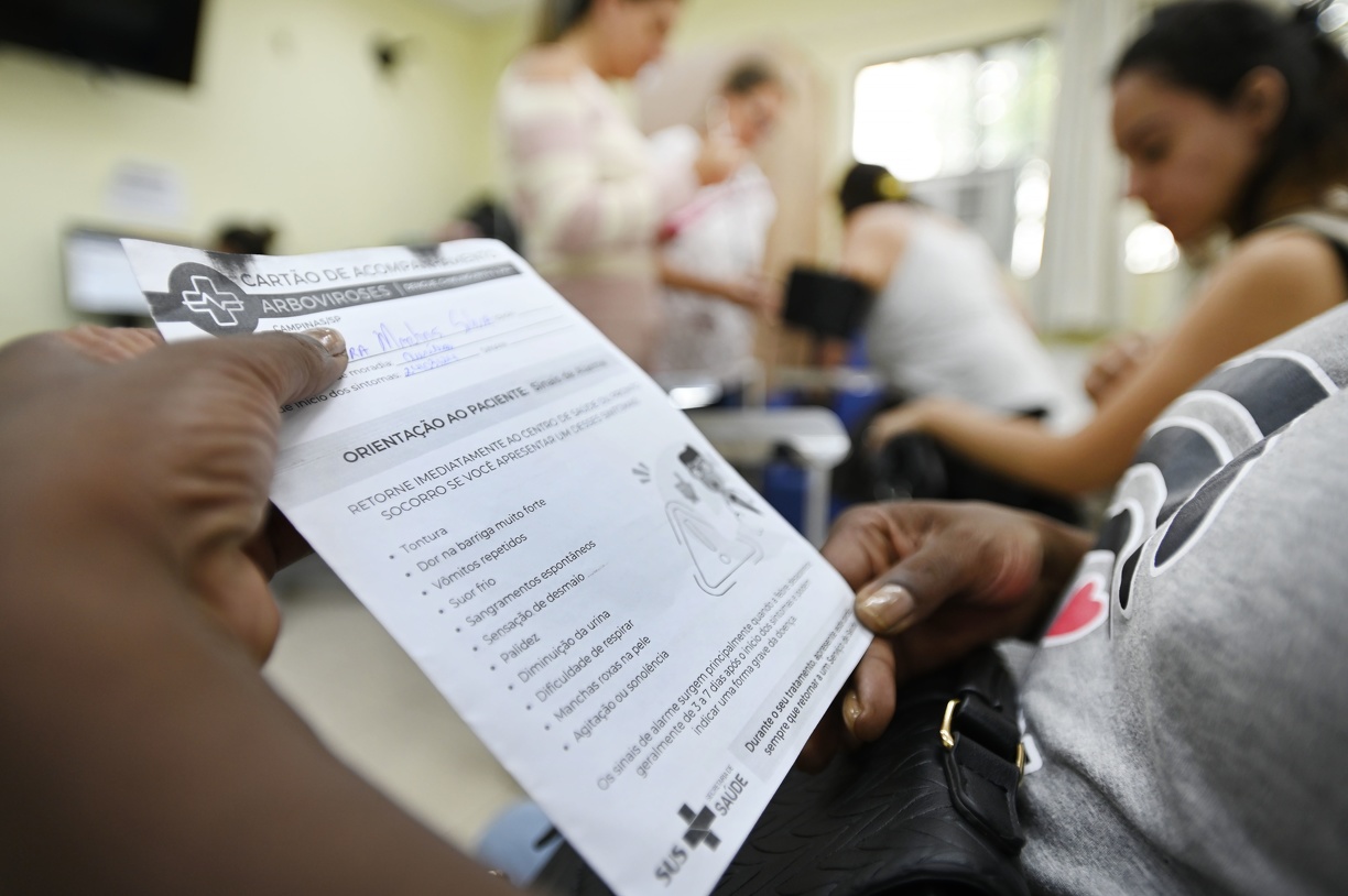 Doze centros de saúde abrem neste sábado, 1, para atender pacientes com sintomas de dengue