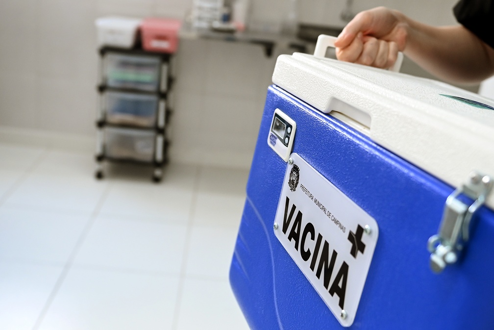 Saúde iniciou convocação de 529 moradores vacinados no CS Sousas em 2024 para revacinação