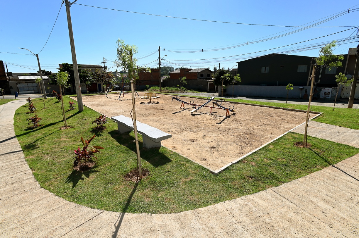 Praça Benedito Antonio da Silva no Parque Família: área de lazer para a população 