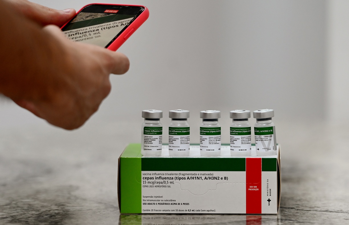 Vacina contra gripe protege contra as gripes A (H1N1 e H3N2) e B