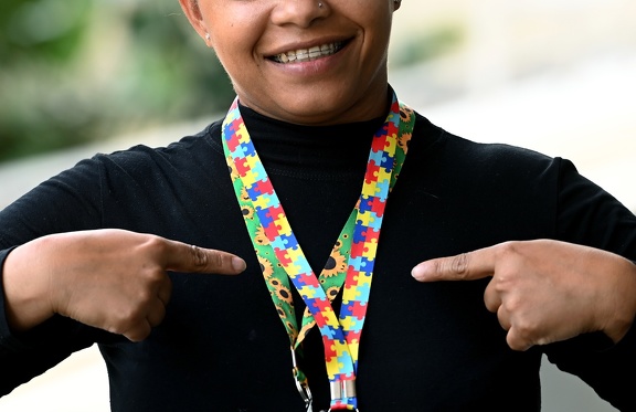 entrega é gratuita e reforça a conscientização e incentiva o respeito às necessidades específicas de cada pessoa