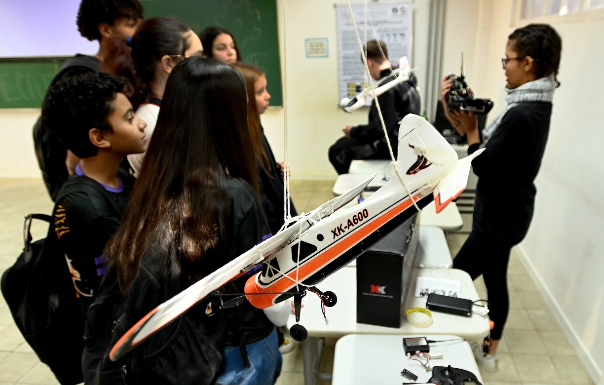 Educação realiza eventos para mostrar opções de carreiras (na foto, feira deste ano em parceria com a Unicamp)