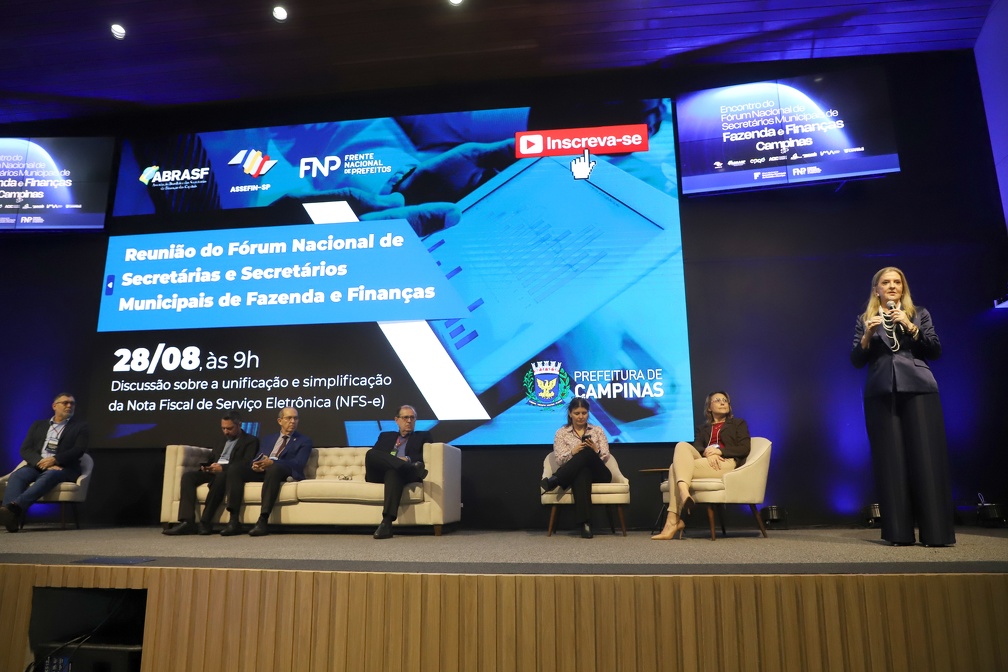 A secretária de Desenvolvimento, Tecnologia e Inovação, Adriana Flosi, falou sobre a importância do Fórum ser no CPQD