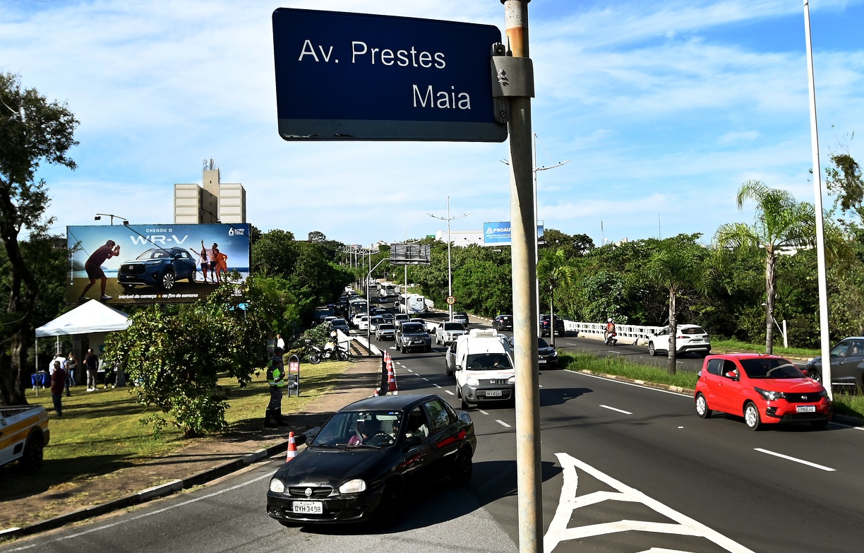 Área tem um grande fluxo de veículos 