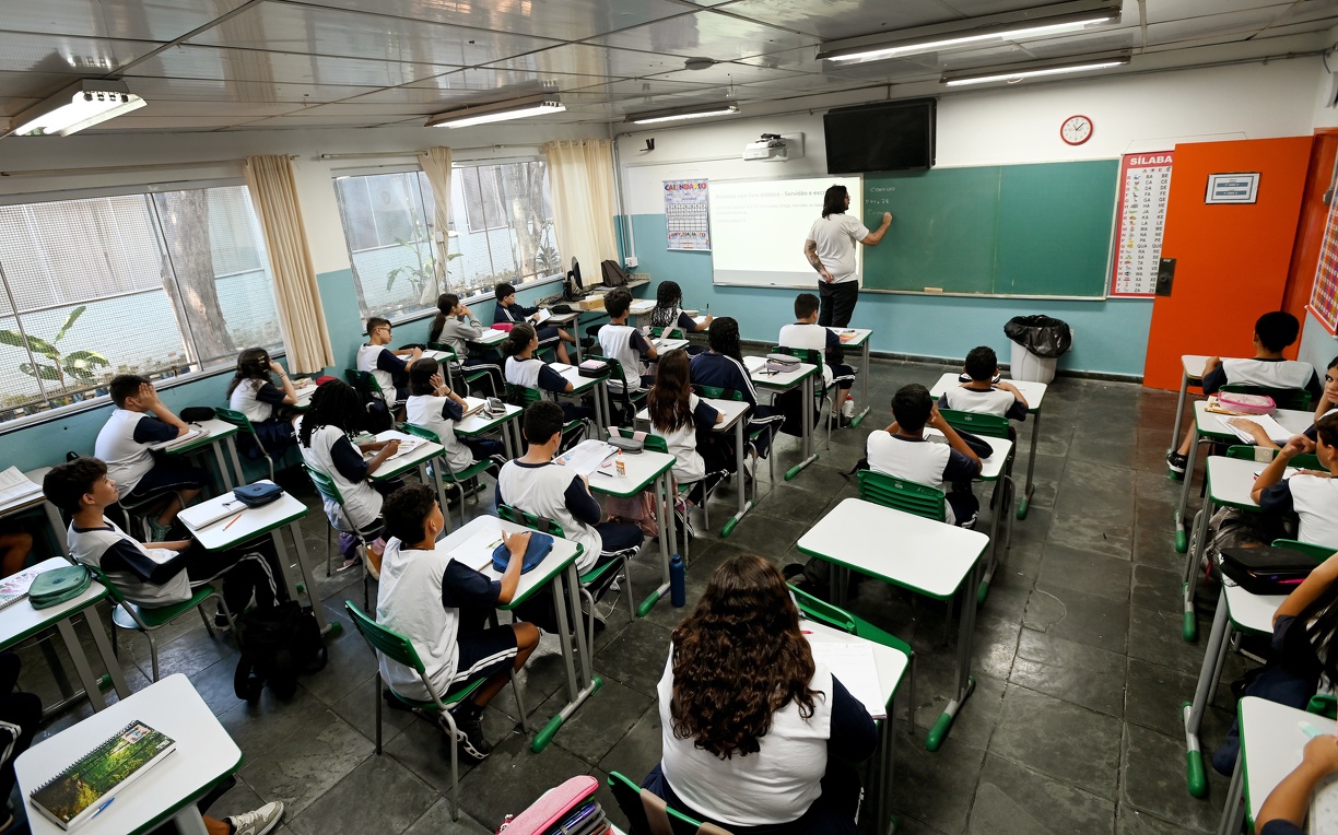 Alunos durante aula na Emef Corrêa de Mello, em Campinas