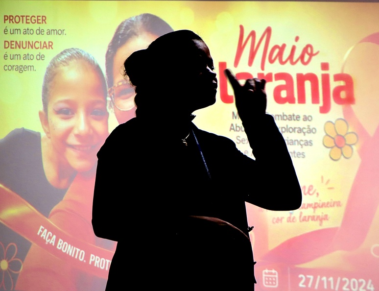 Durante o evento, foram discutidos temas relacionados à prevenção, escuta qualificada, fortalecimento da rede de proteção e atuação intersetorial 