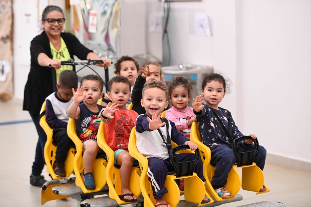 Alunos durante atividade no Espaço do Amanhã João Manoel Lopes Beck
