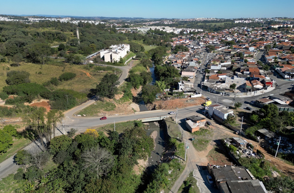 As obras serão realizadas em um trecho de 1.819,70 metros, entre a ponte da rua Ferdinando Turquetti e a ponte da estrada do Felipão