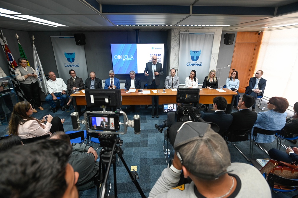 Segunda etapa do programa foi lançada em cerimônia na Sala Azul do Paço Municipal