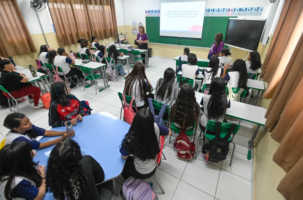Debateu reuniu estudantes da Emef Padre Melico Cândido Barbosa